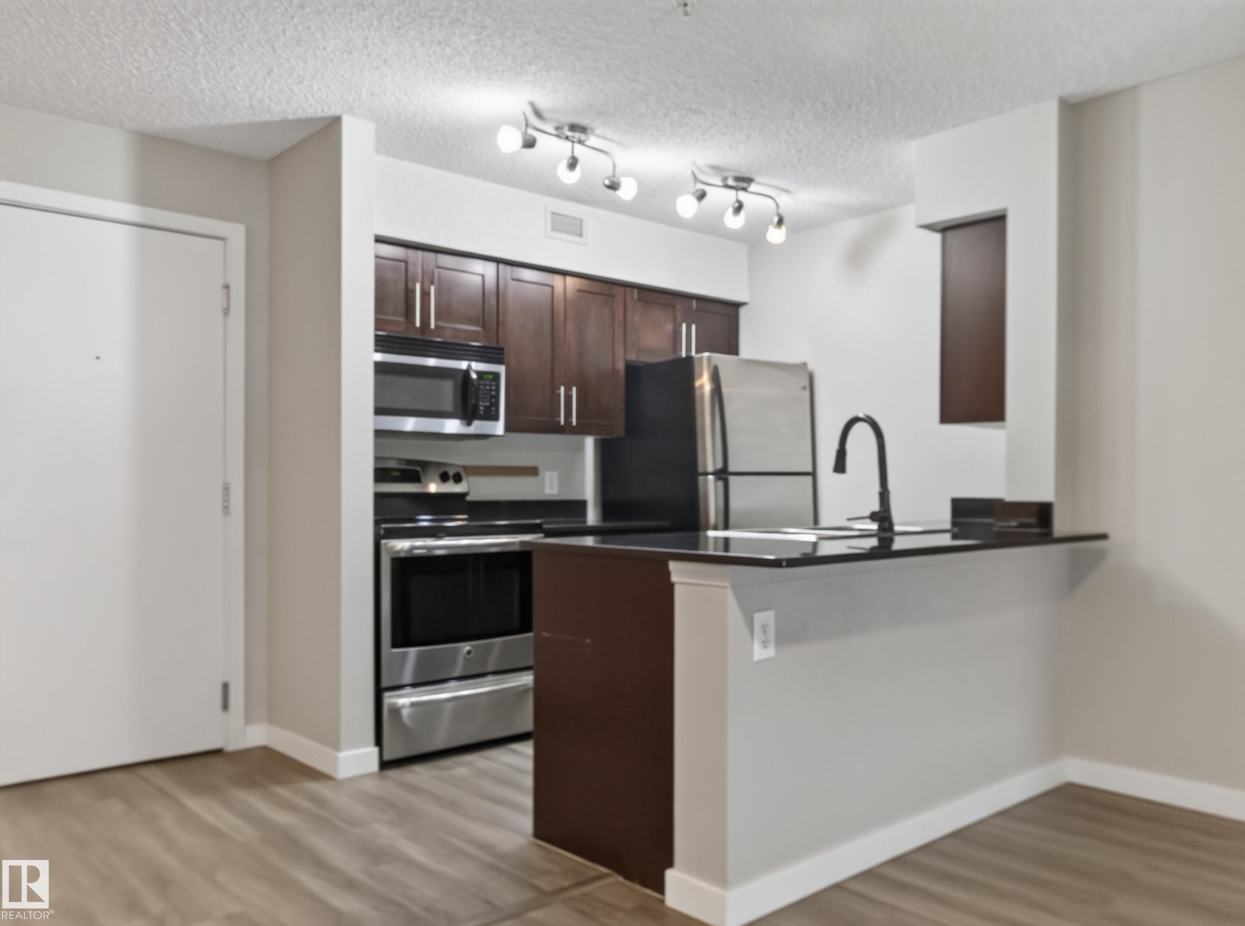 211 1080 Mcconachie Boulevard, Edmonton, AB