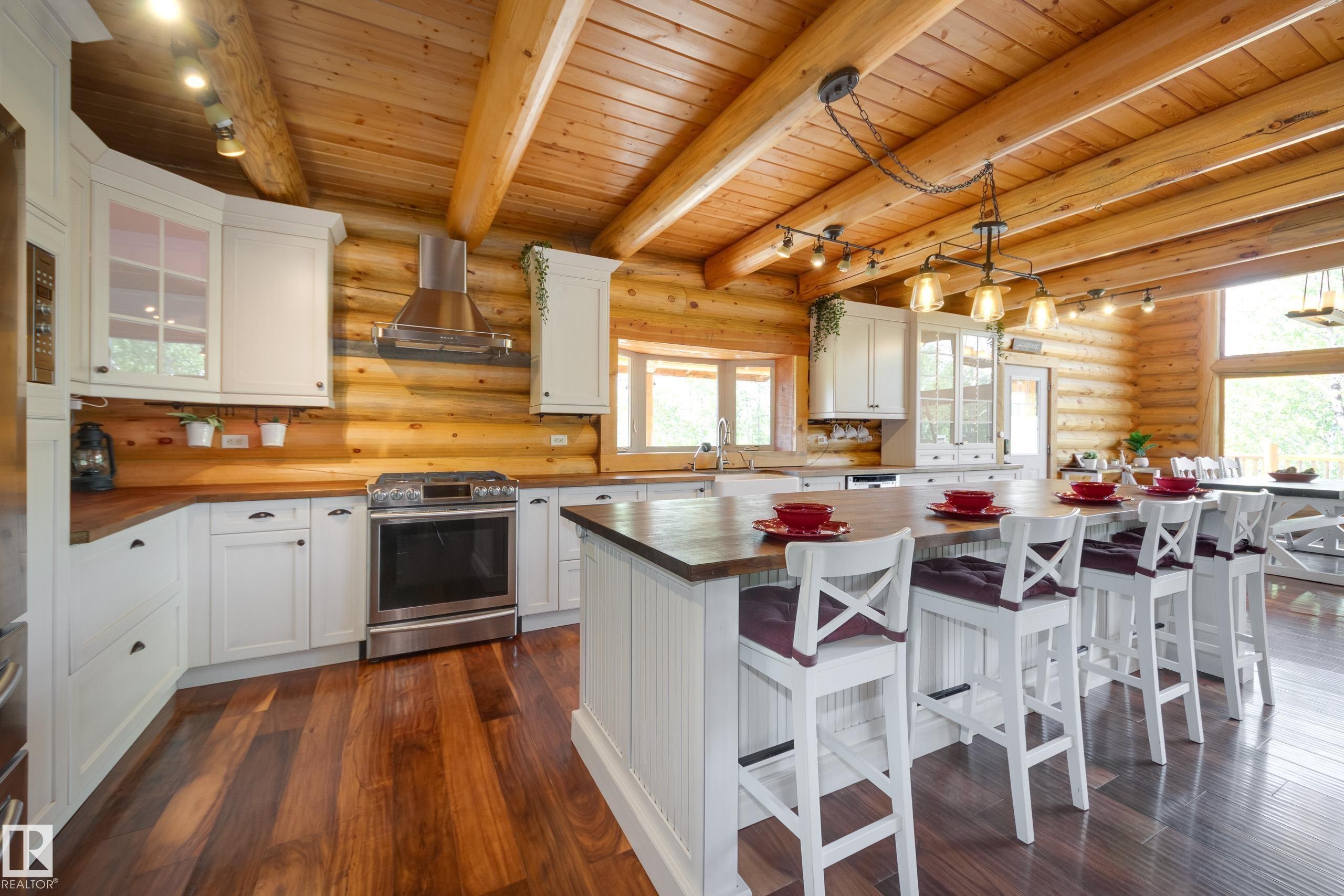 3-54227 Rge Road 275, Rural Sturgeon County, AB - Indoor Photo Showing Kitchen With Upgraded Kitchen