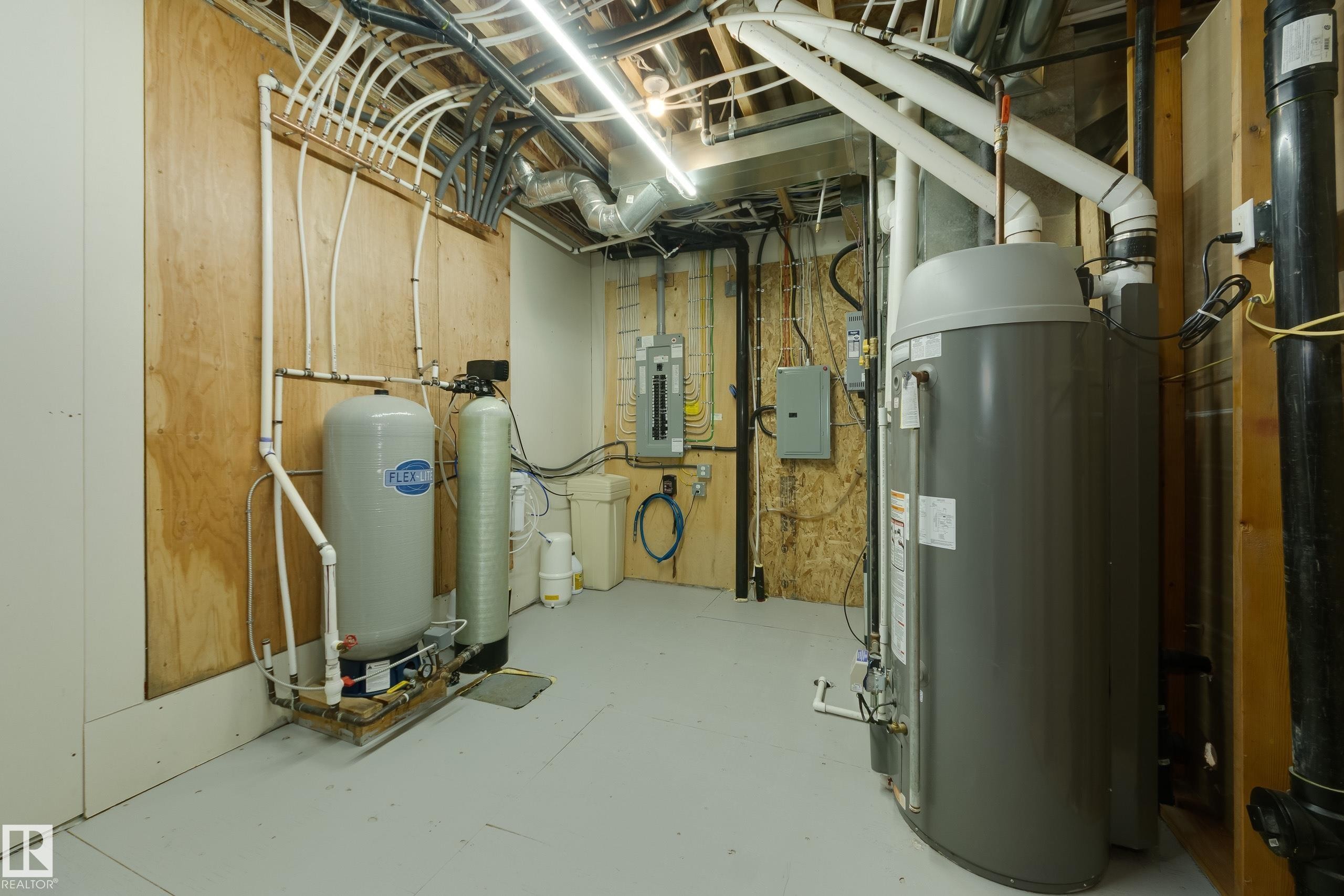3-54227 Rge Road 275, Rural Sturgeon County, AB - Indoor Photo Showing Basement
