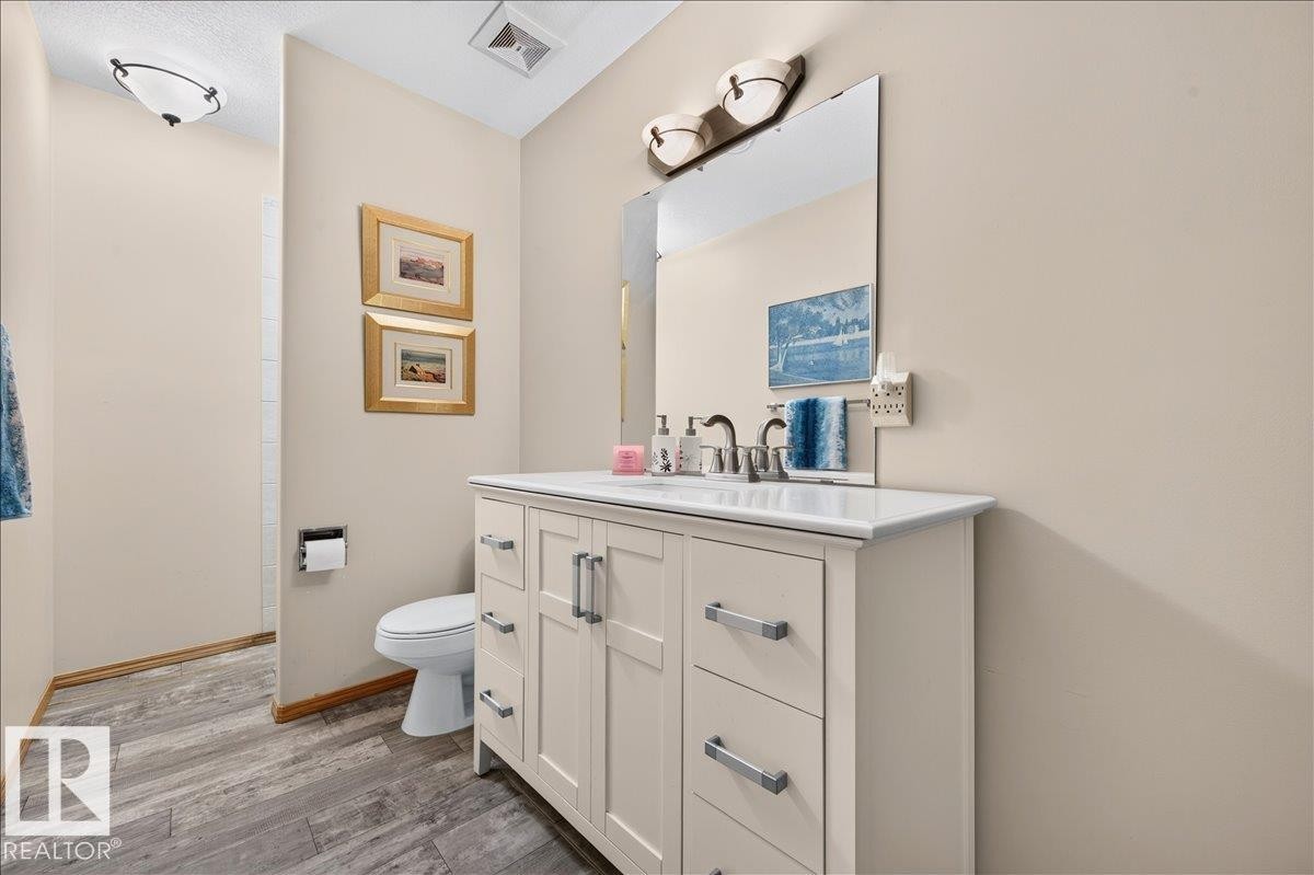 19043 49 Avenue, Edmonton, AB
