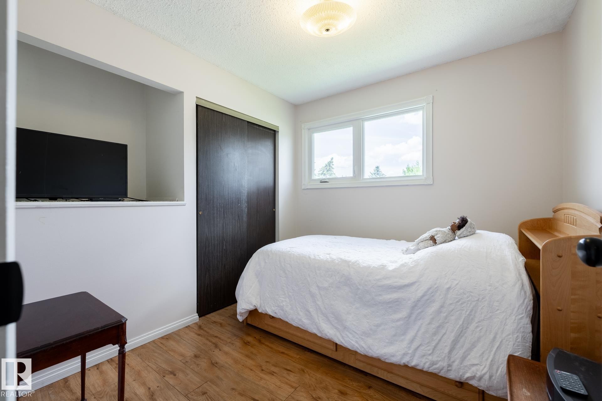2309 Millbourne Road W, Edmonton, AB