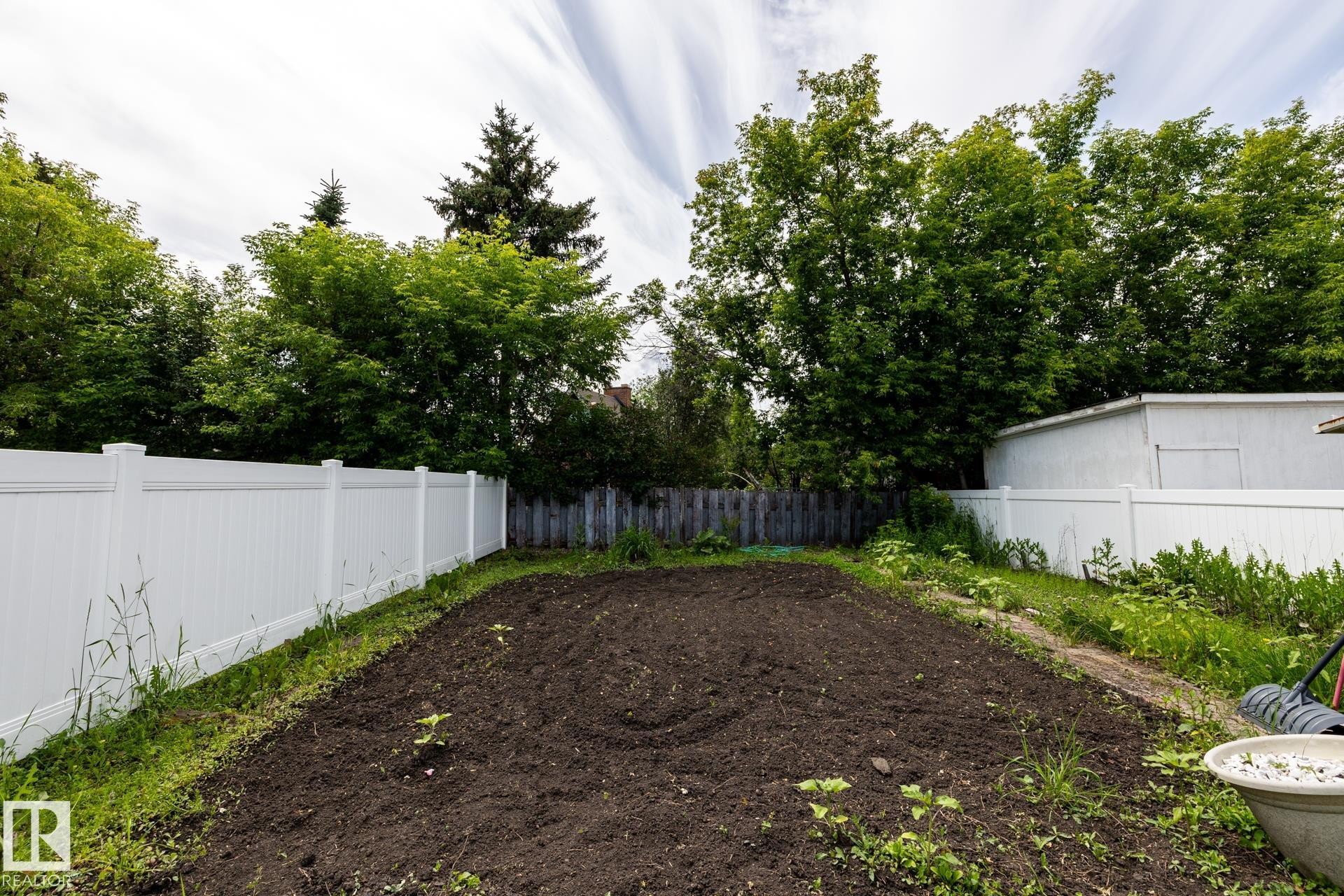 2309 Millbourne Road W, Edmonton, AB