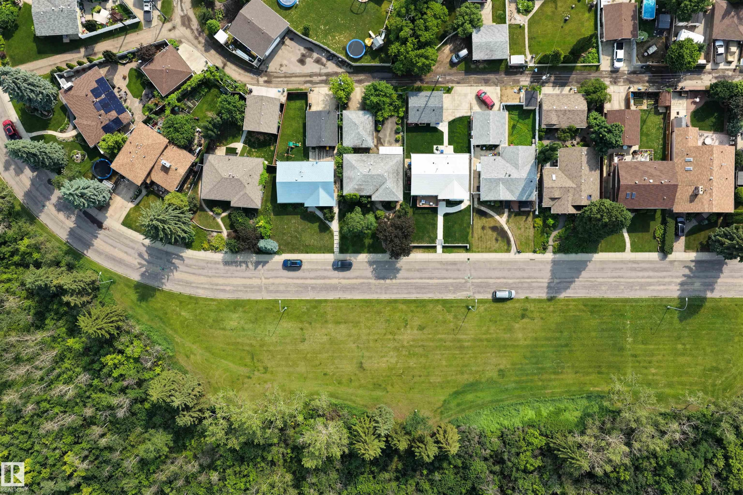 10627 43 Street, Edmonton, AB