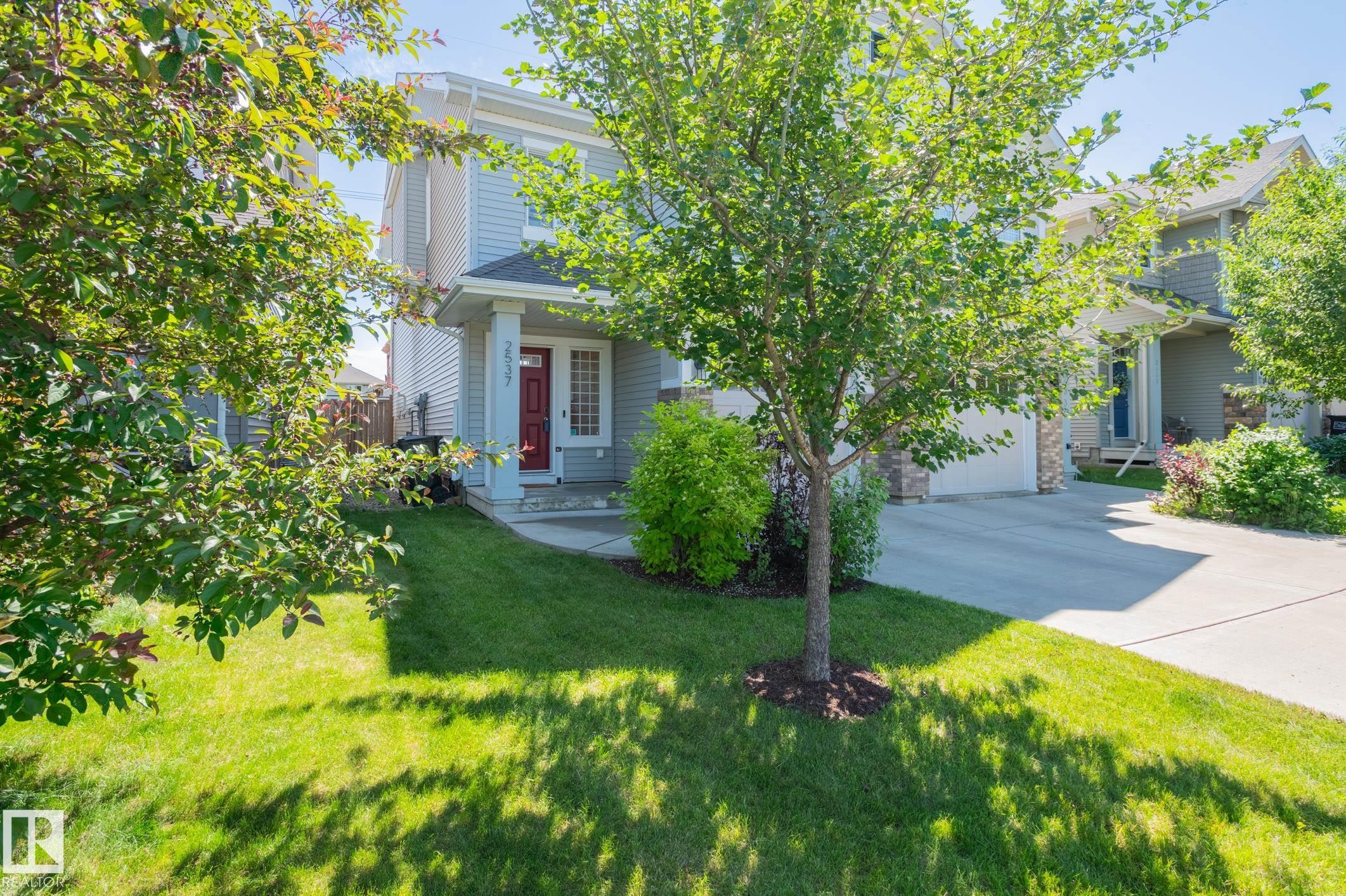 2537 Coughlan Road Sw, Edmonton, AB - Outdoor