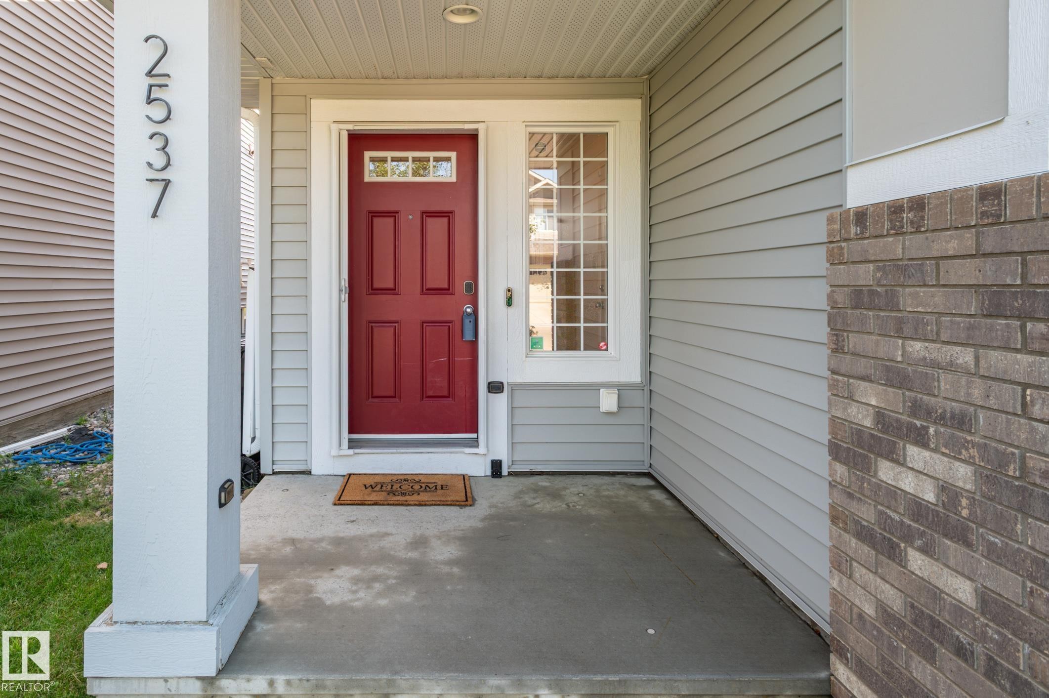 2537 Coughlan Road Sw, Edmonton, AB - Outdoor With Exterior