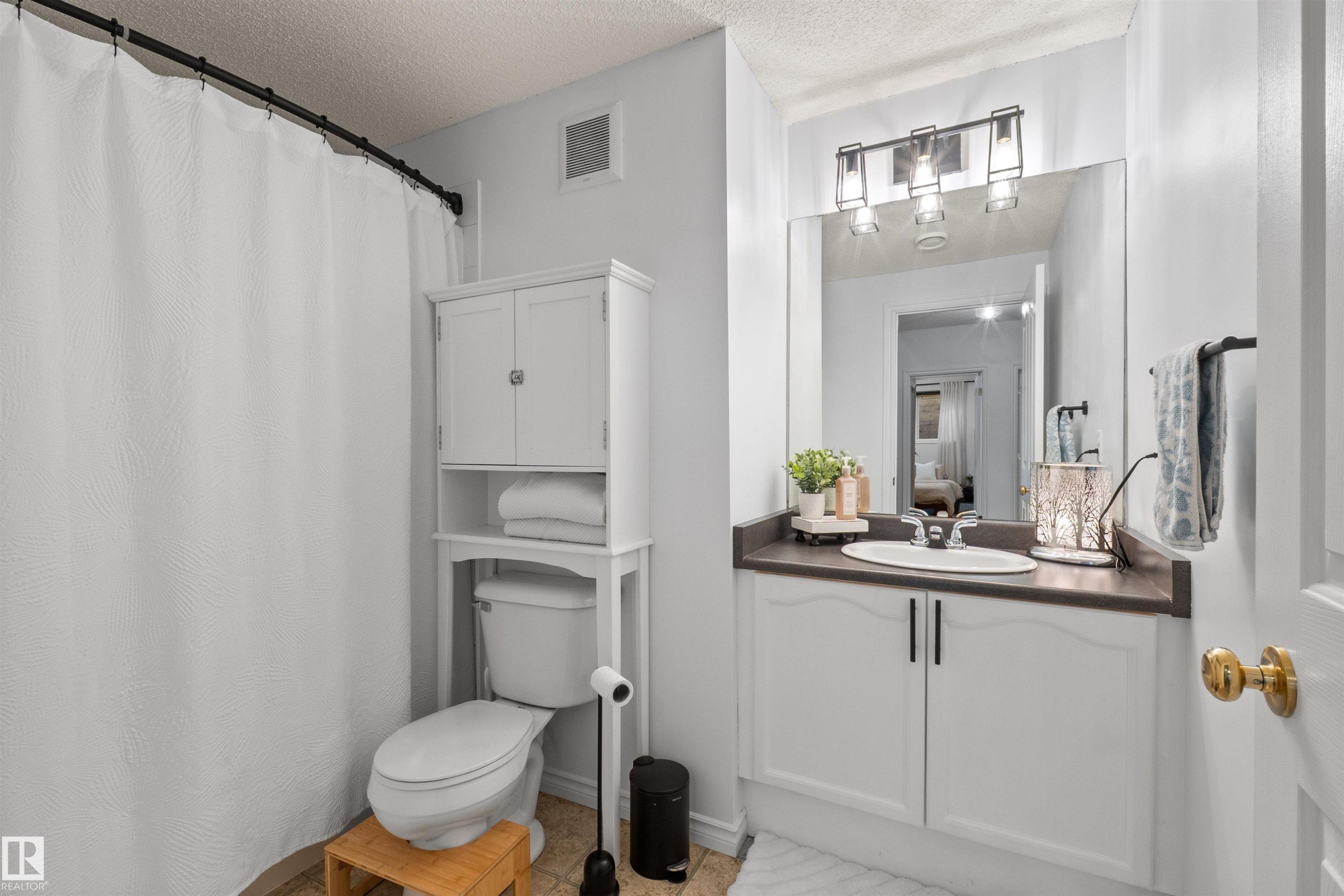 30 3010 33 Avenue, Edmonton, AB