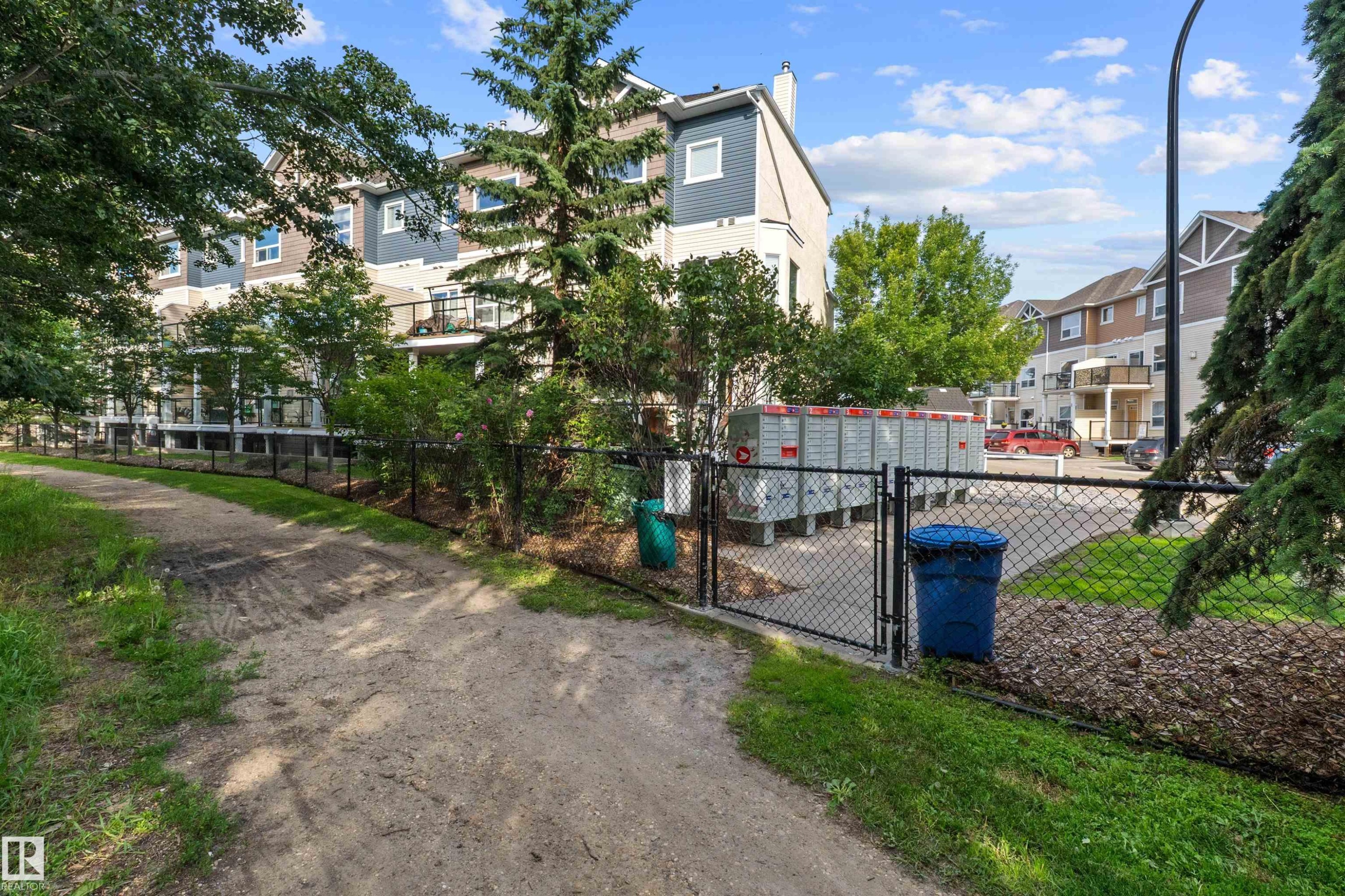 30 3010 33 Avenue, Edmonton, AB