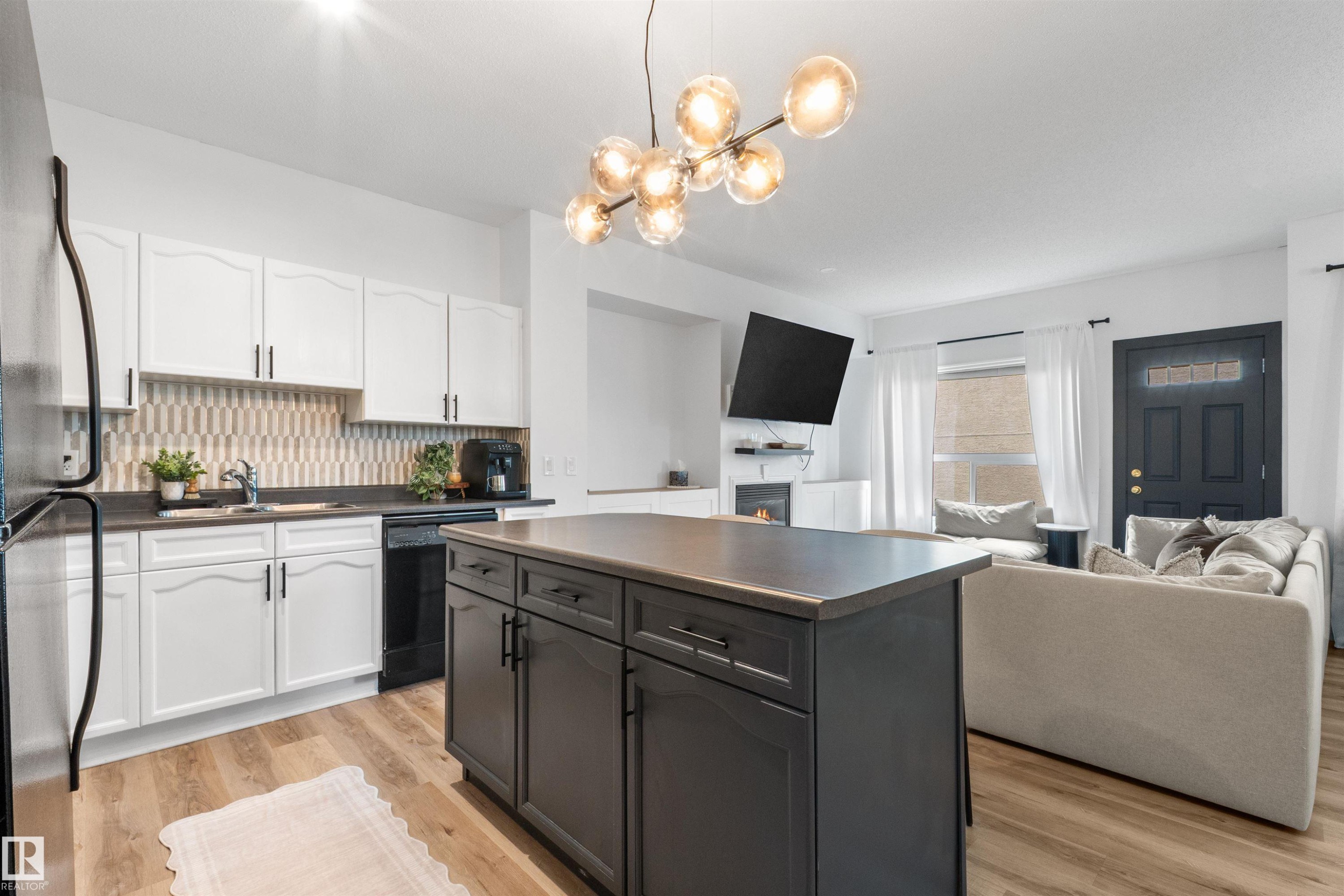 30 3010 33 Avenue, Edmonton, AB