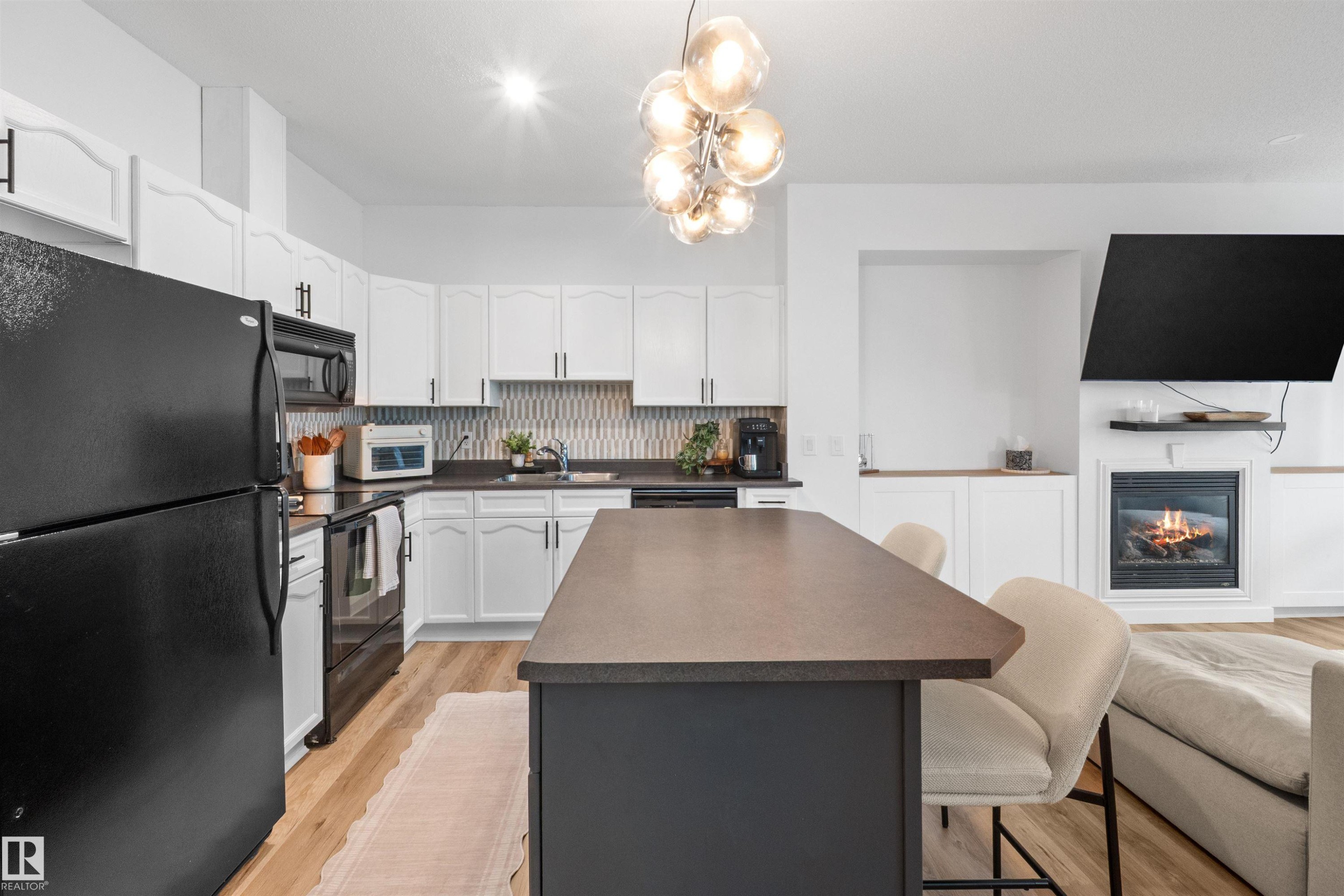 30 3010 33 Avenue, Edmonton, AB