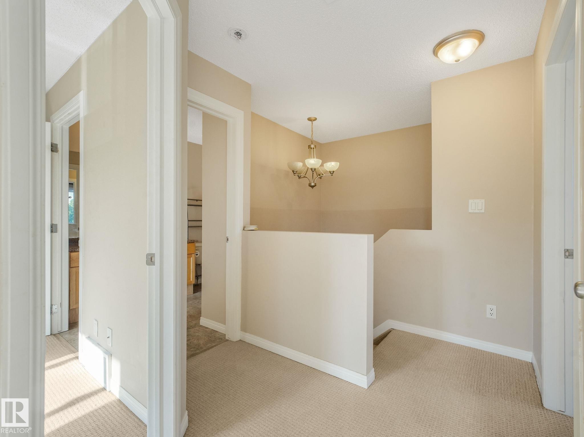 4 11813 43 Street, Edmonton, AB