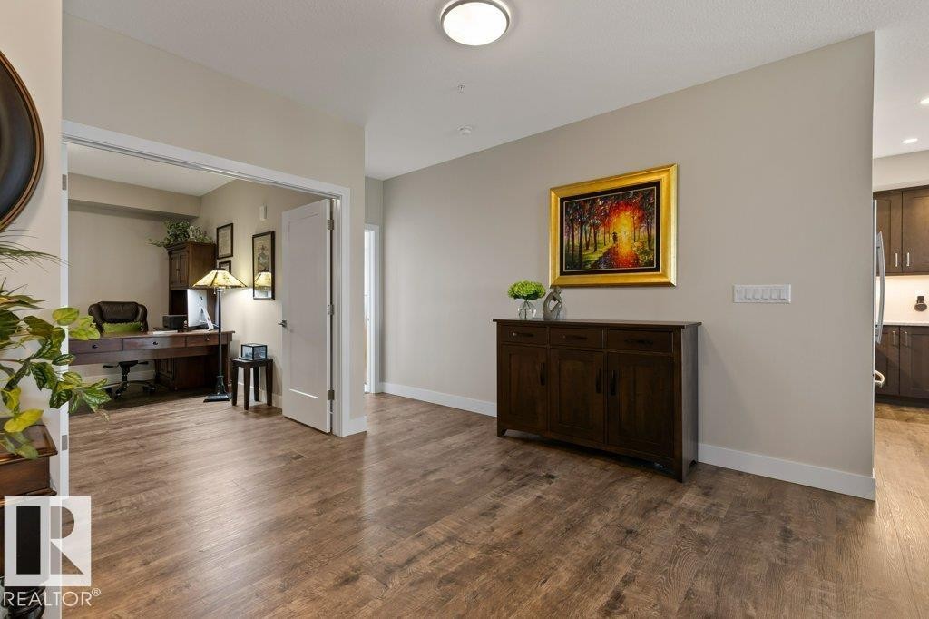 741 200 Bellerose Drive, St. Albert, AB - Indoor