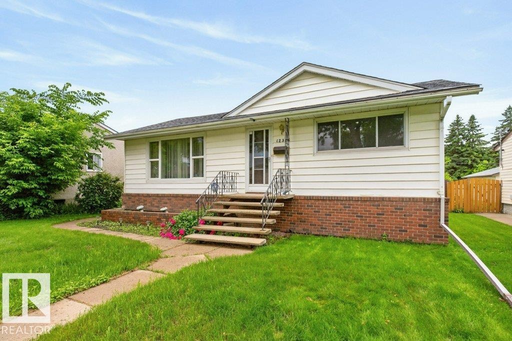 12316 129 Street Nw, Edmonton, AB