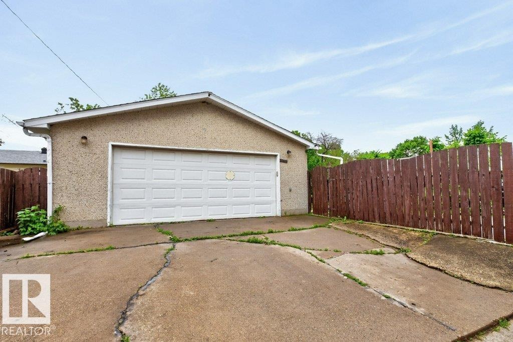12316 129 Street Nw, Edmonton, AB