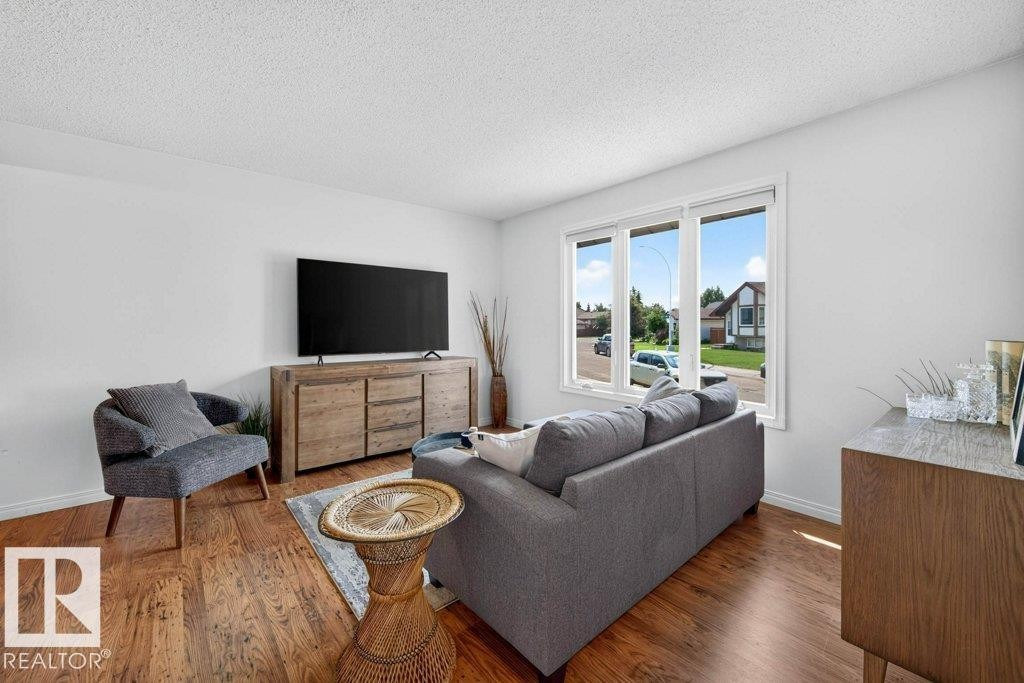 3610 42 Avenue, Edmonton, AB