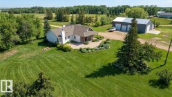 26317 TWP ROAD 552 Rural Sturgeon County, AB T8R 1T4