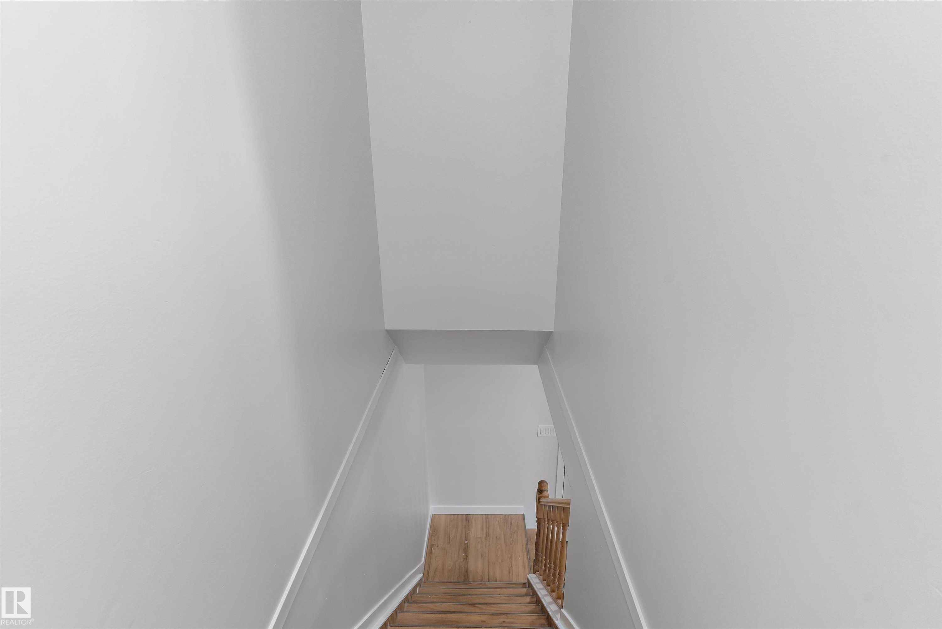 14F Twin Terrace, Edmonton, AB