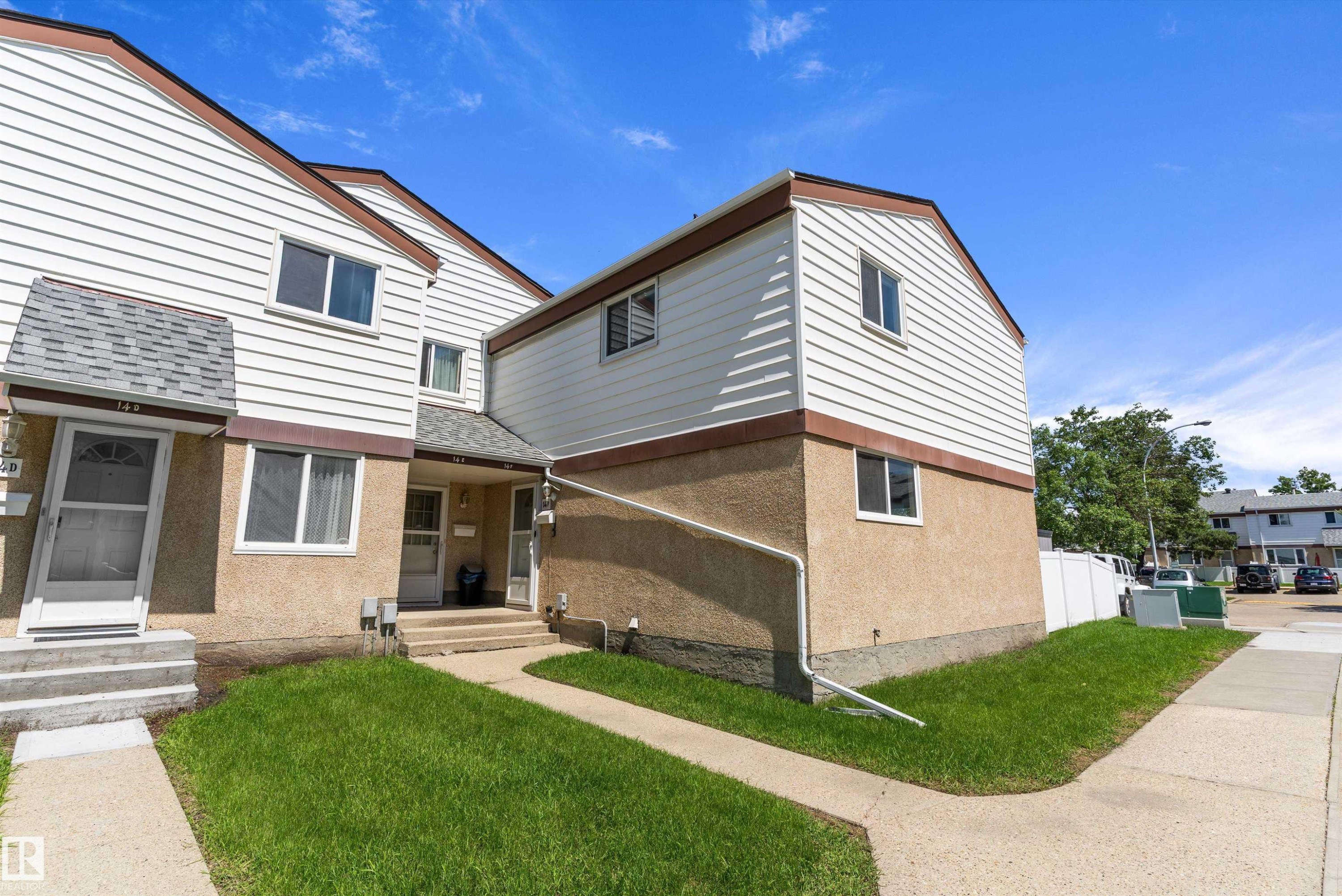 14F Twin Terrace, Edmonton, AB