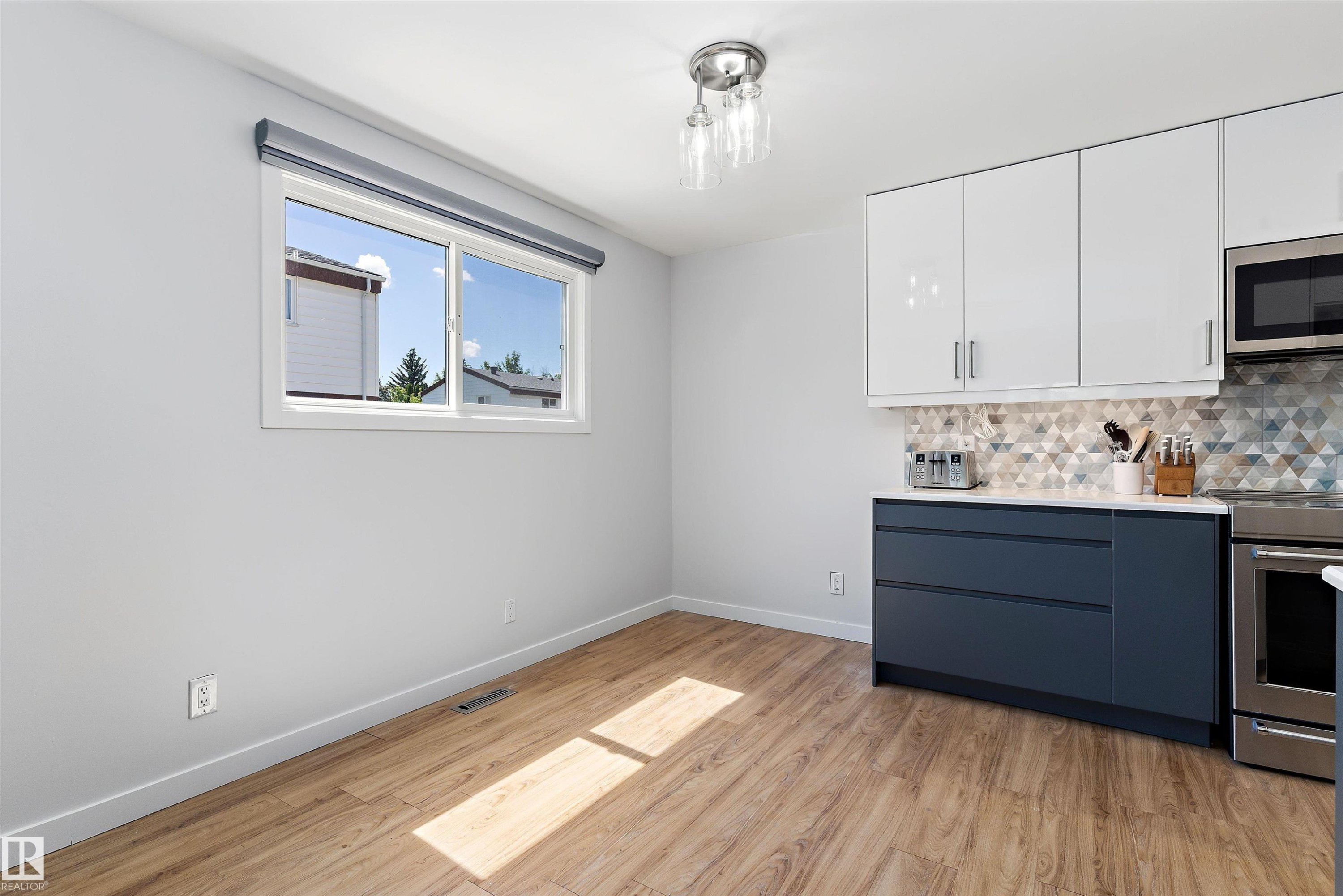 14F Twin Terrace, Edmonton, AB