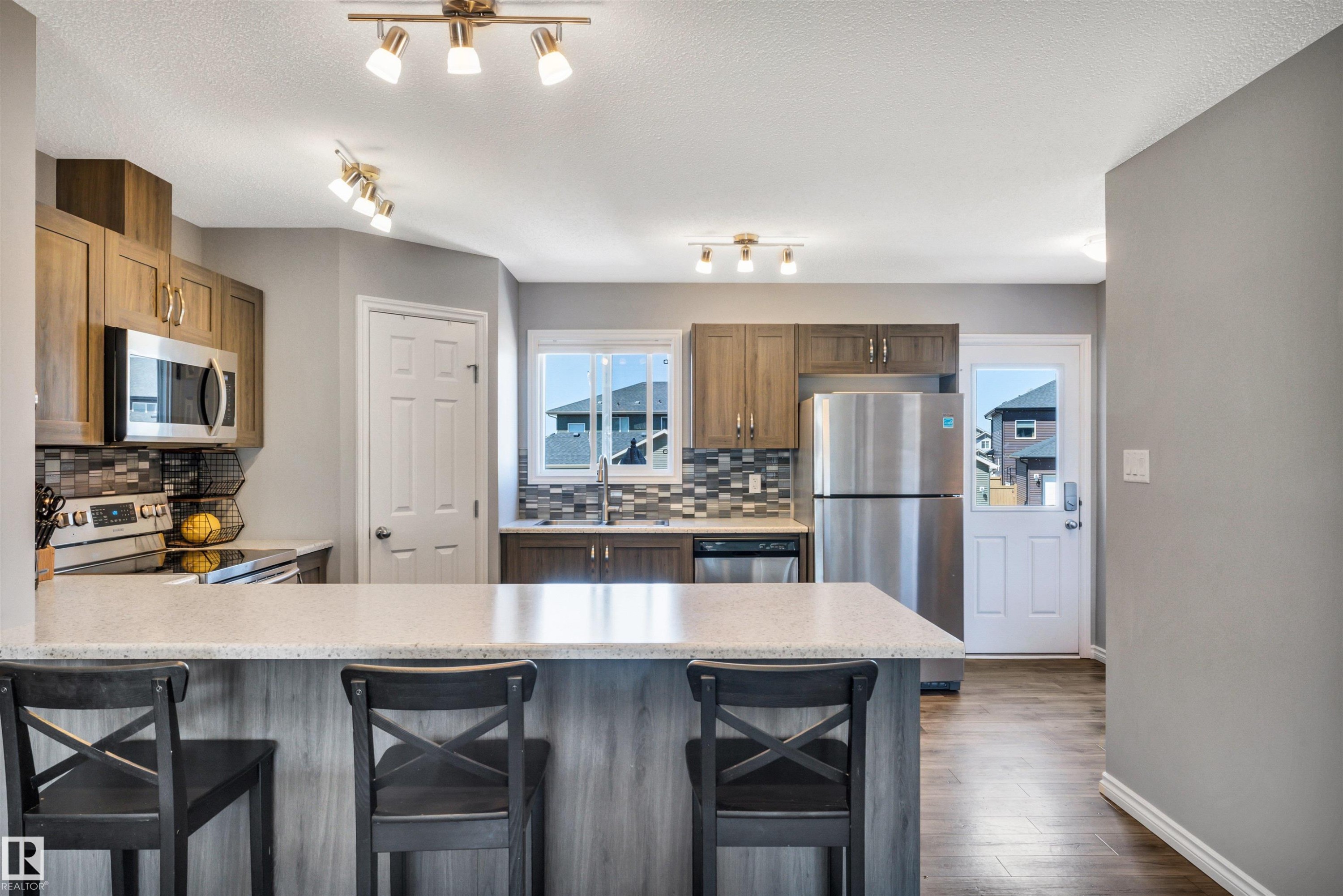 2424 Wonnacott Court, Edmonton, AB