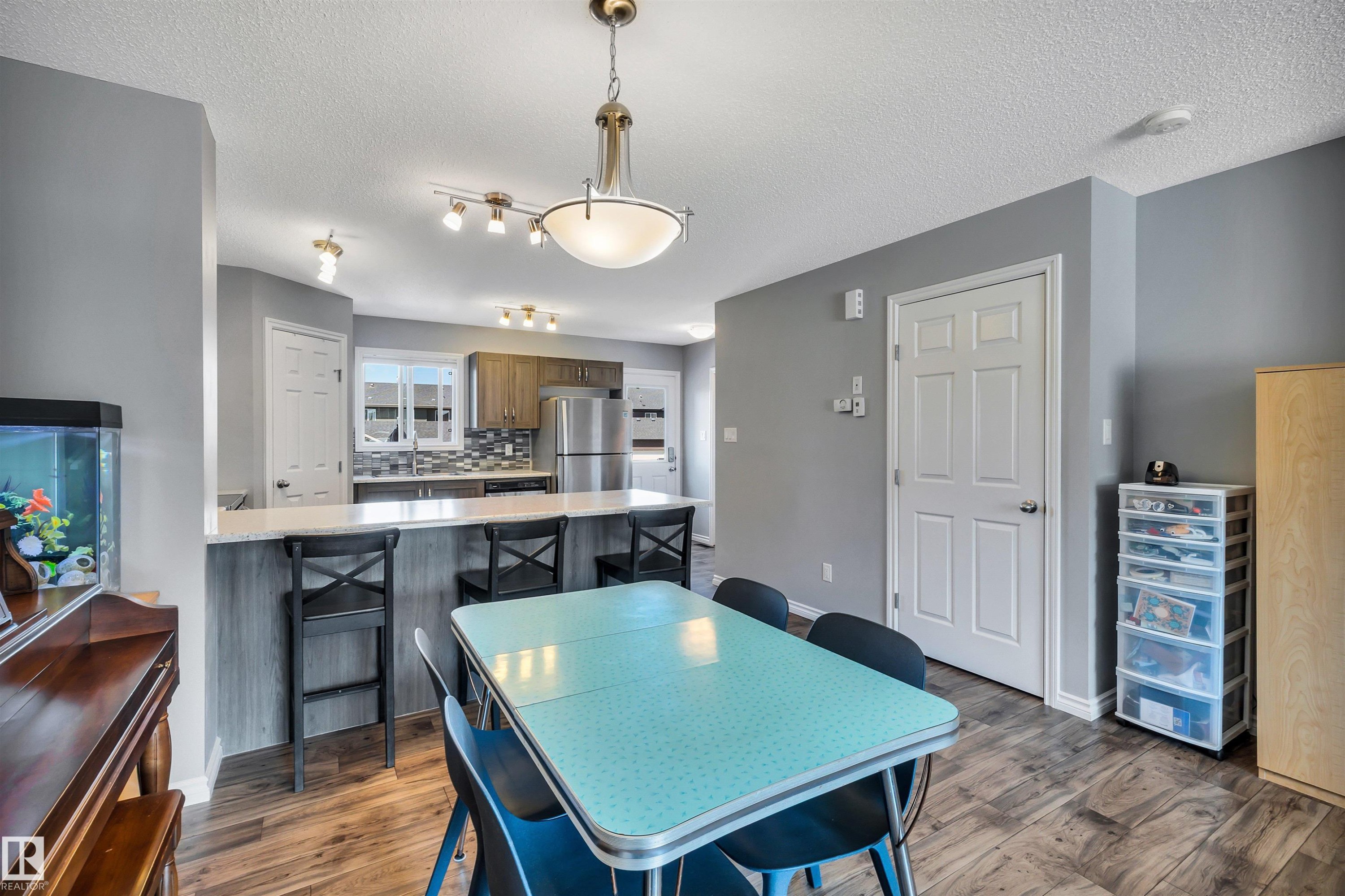 2424 Wonnacott Court, Edmonton, AB
