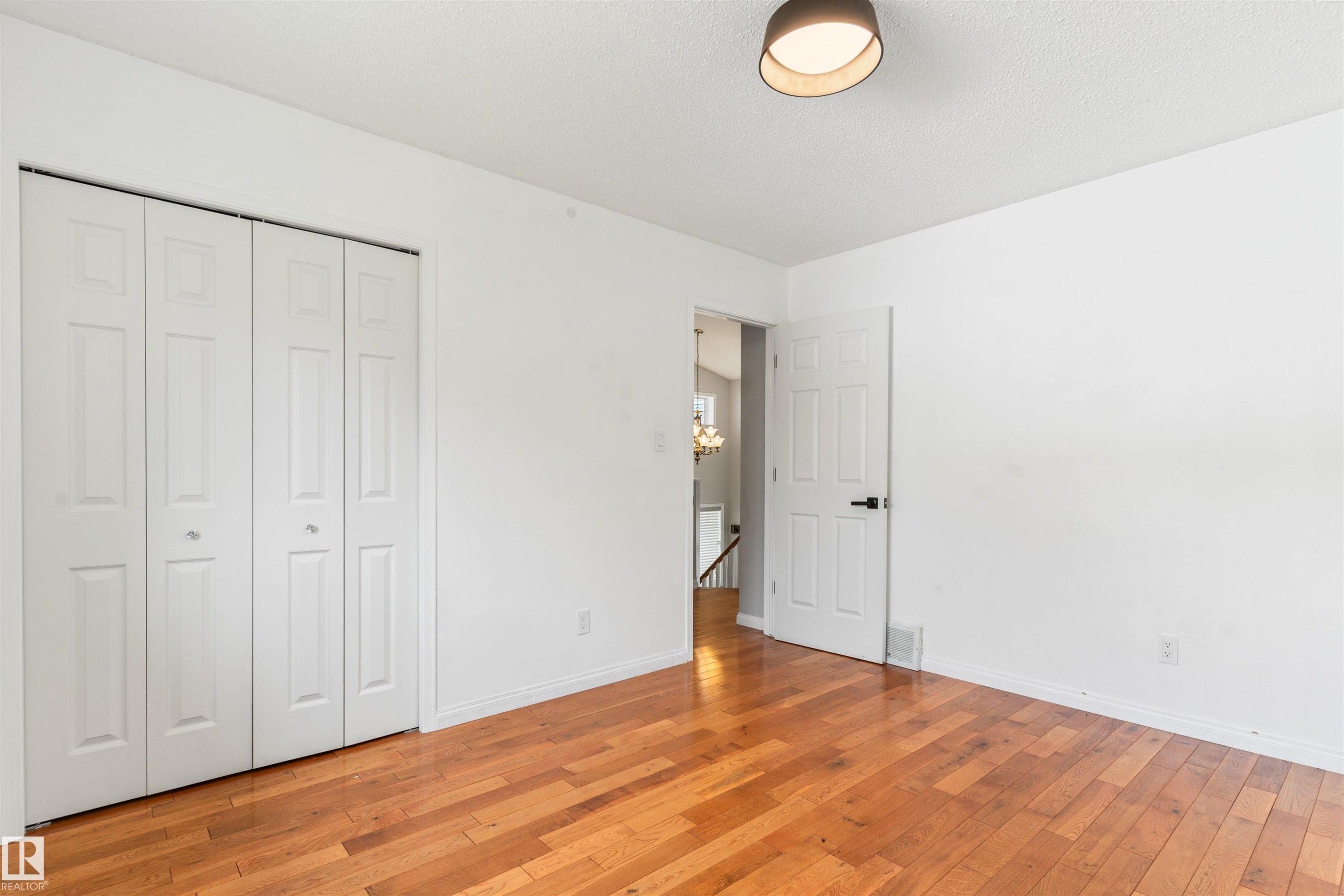 421 Blackburn Drive E, Edmonton, AB