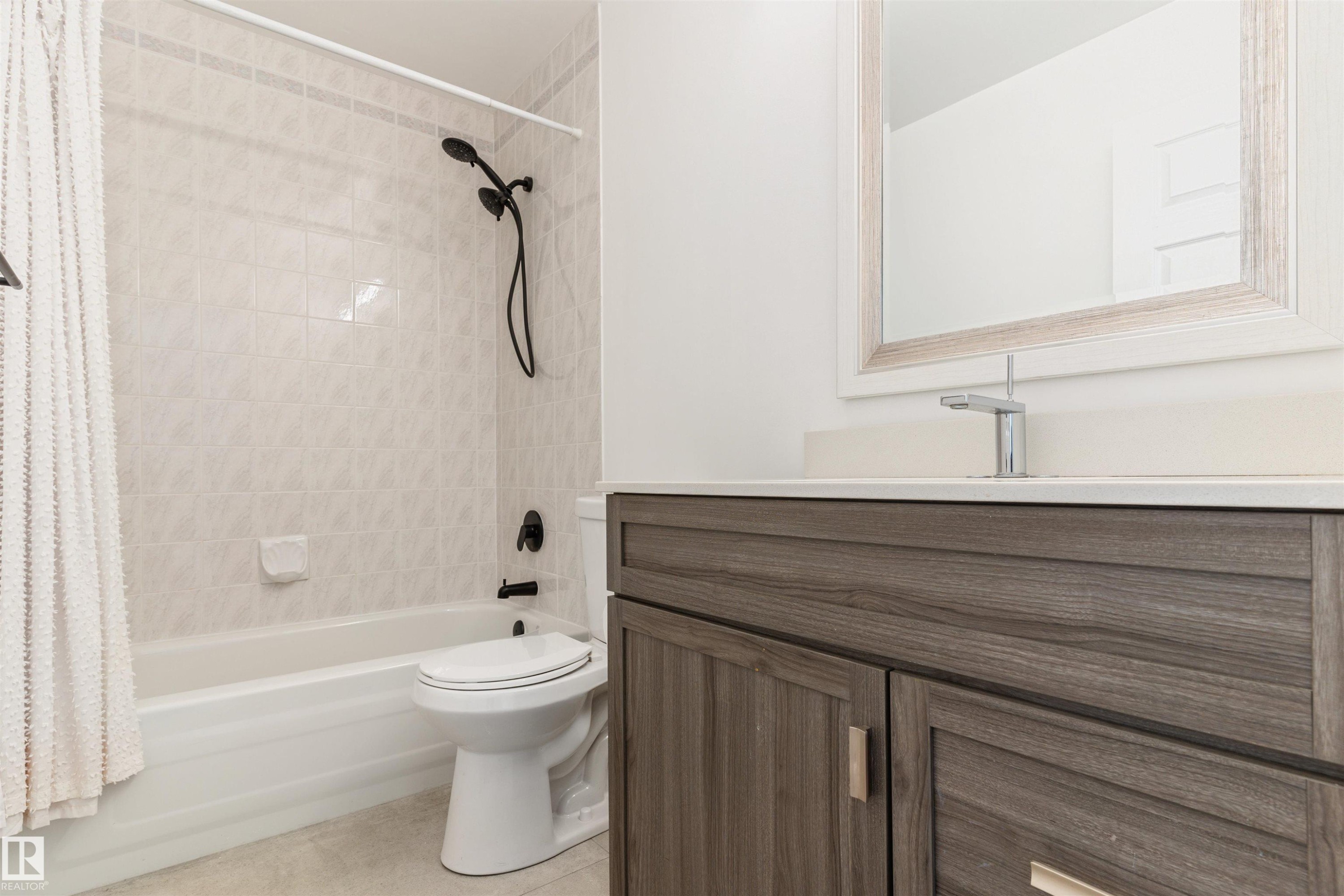 421 Blackburn Drive E, Edmonton, AB