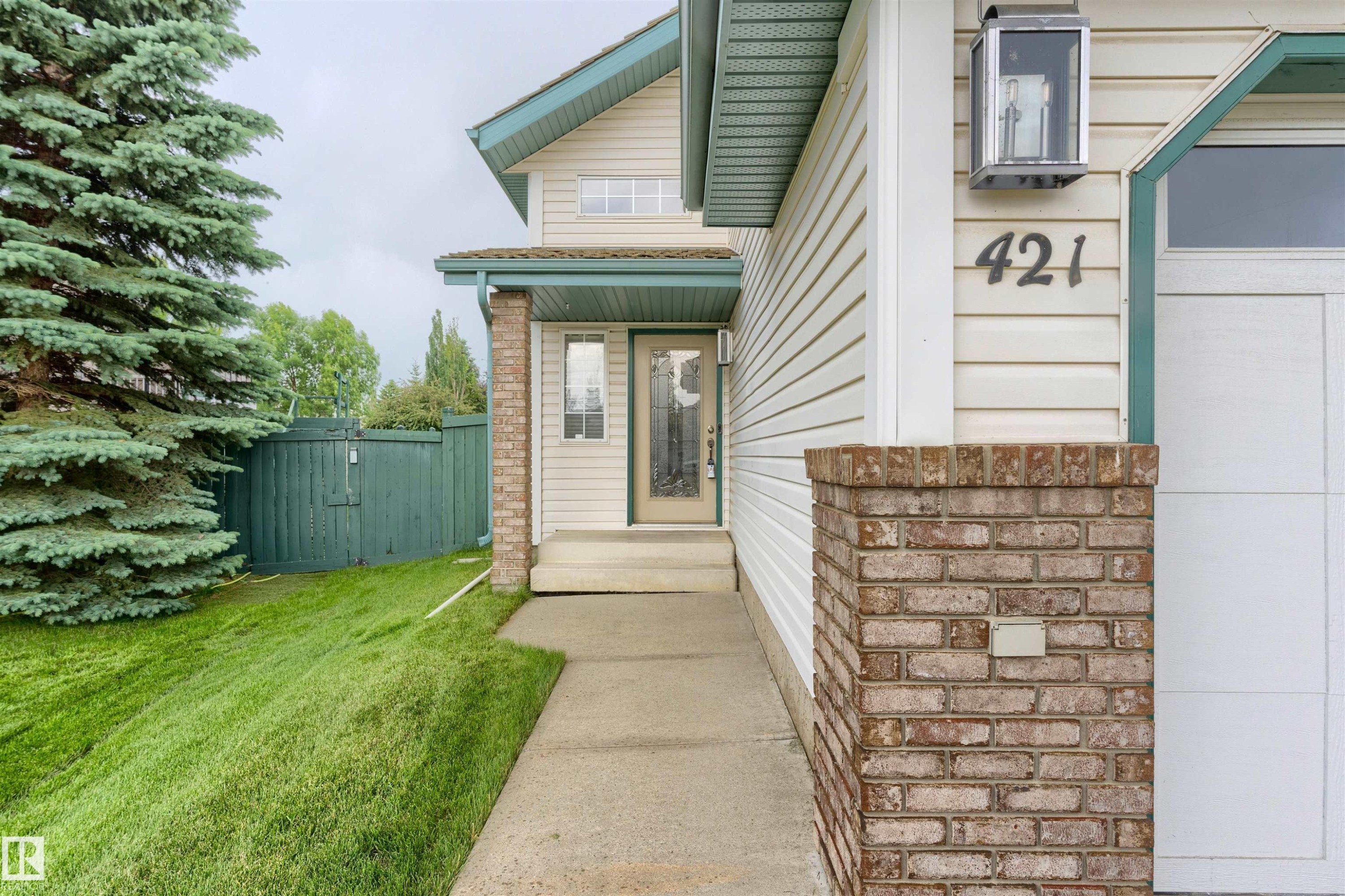 421 Blackburn Drive E, Edmonton, AB
