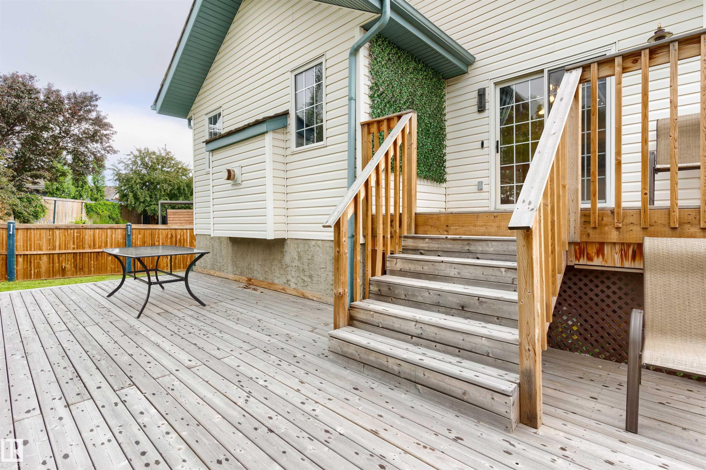 421 Blackburn Drive E, Edmonton, AB