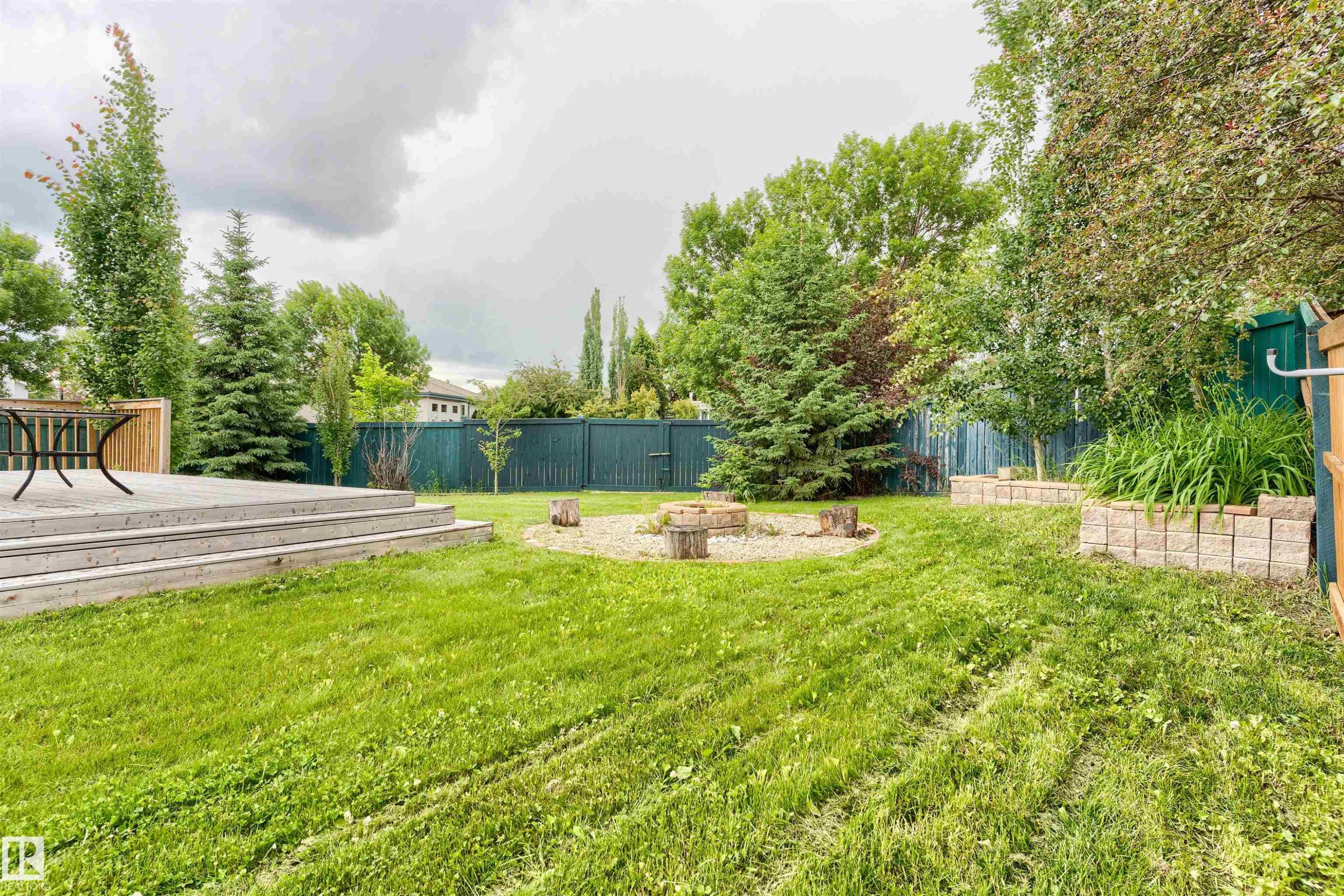 421 Blackburn Drive E, Edmonton, AB