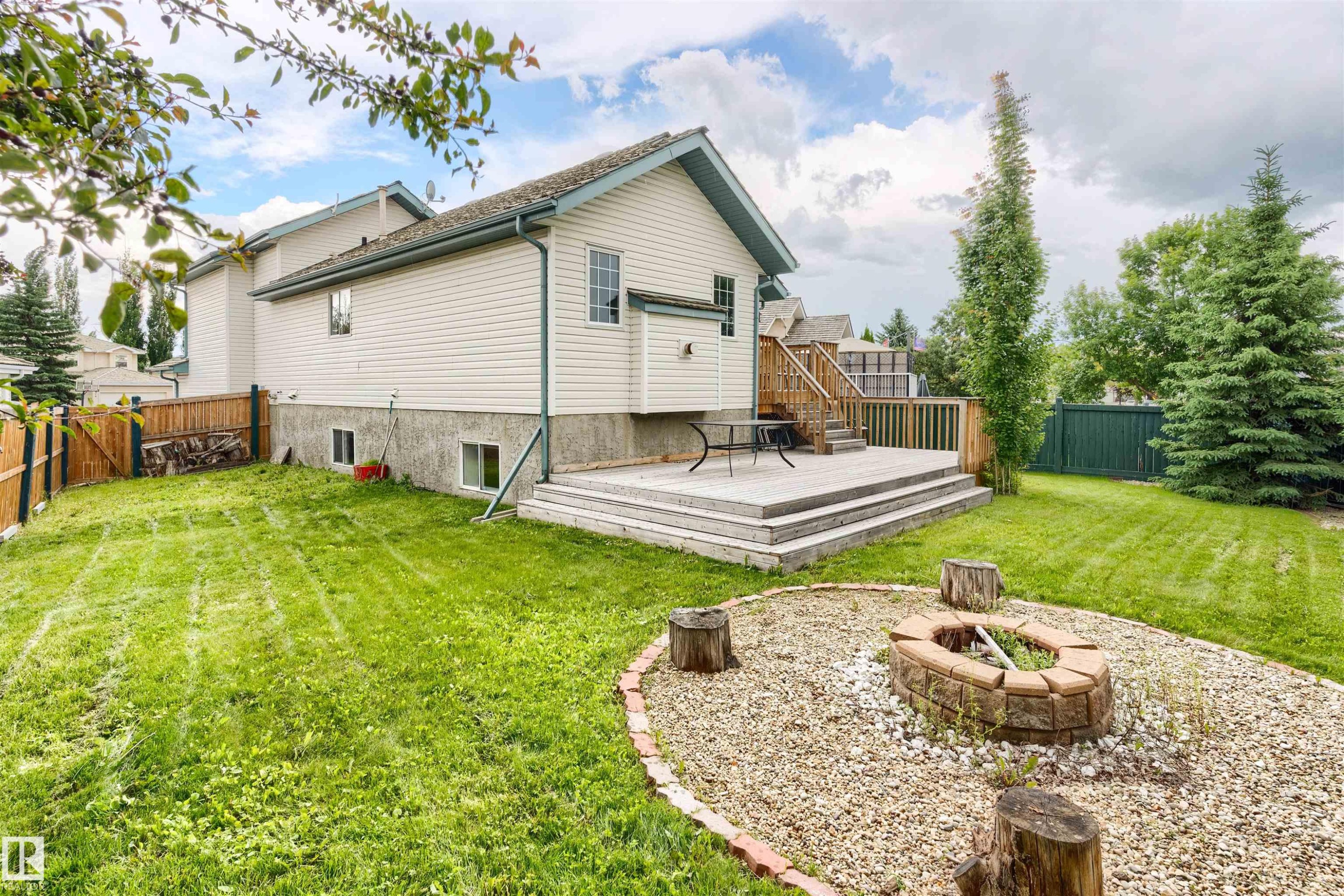 421 Blackburn Drive E, Edmonton, AB