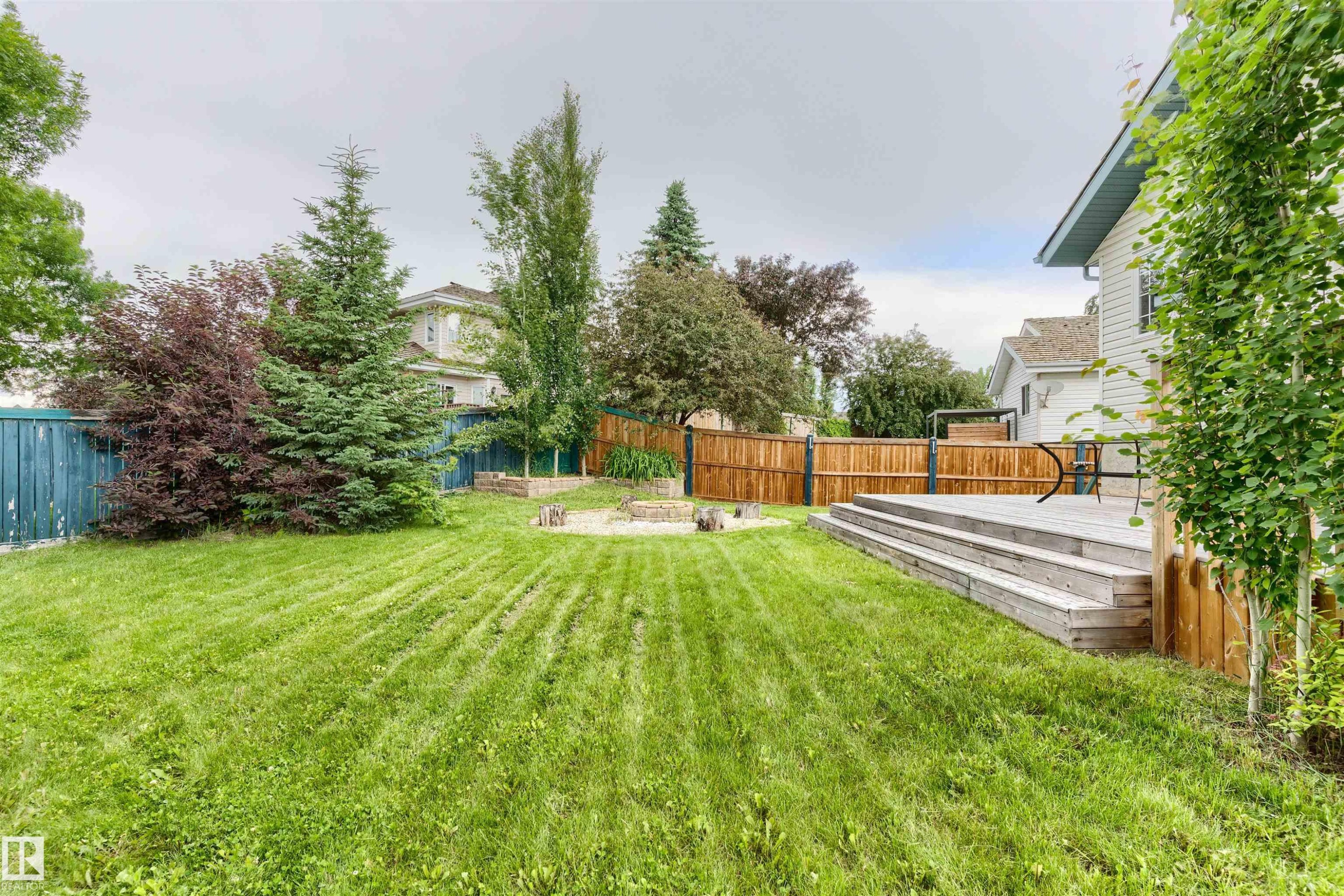 421 Blackburn Drive E, Edmonton, AB