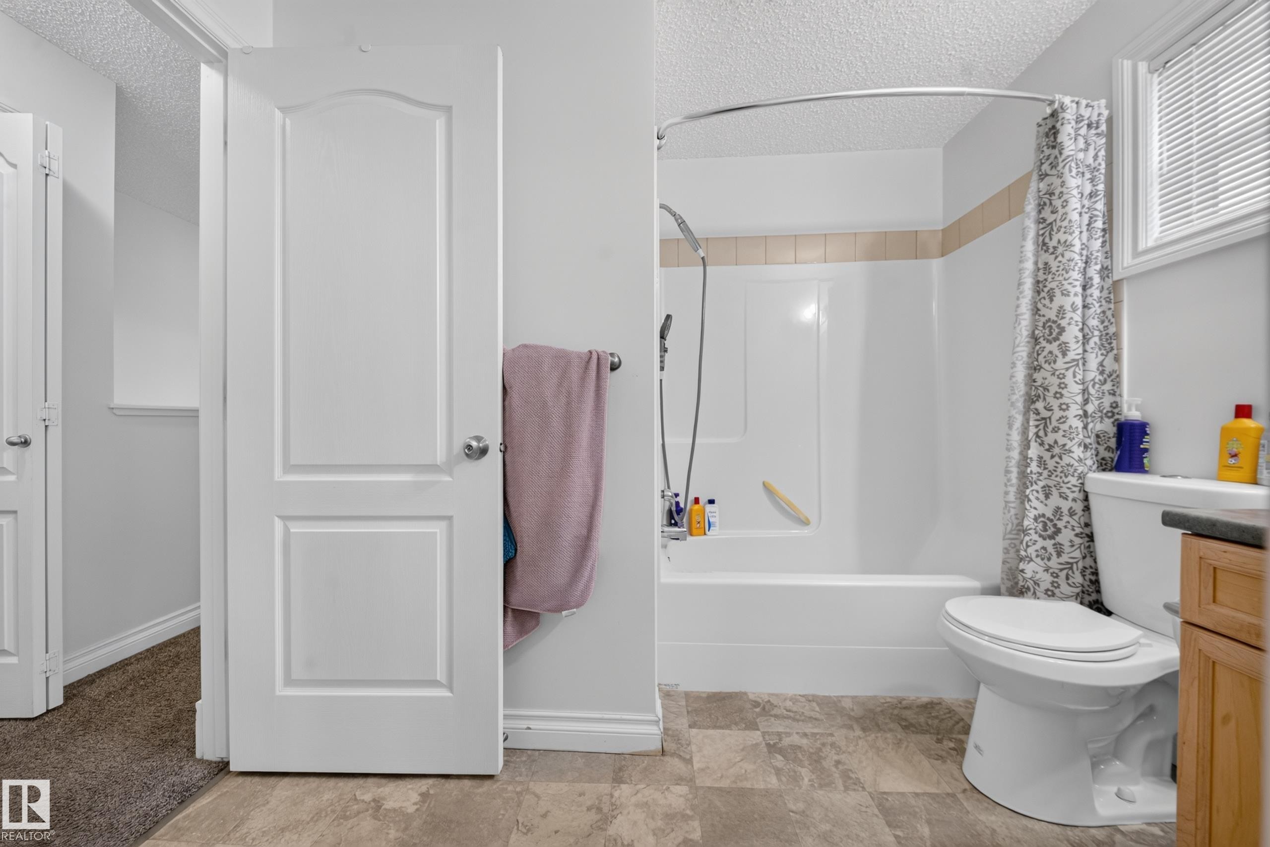 #32 12050 17 Av Sw, Edmonton, AB - Indoor Photo Showing Bathroom