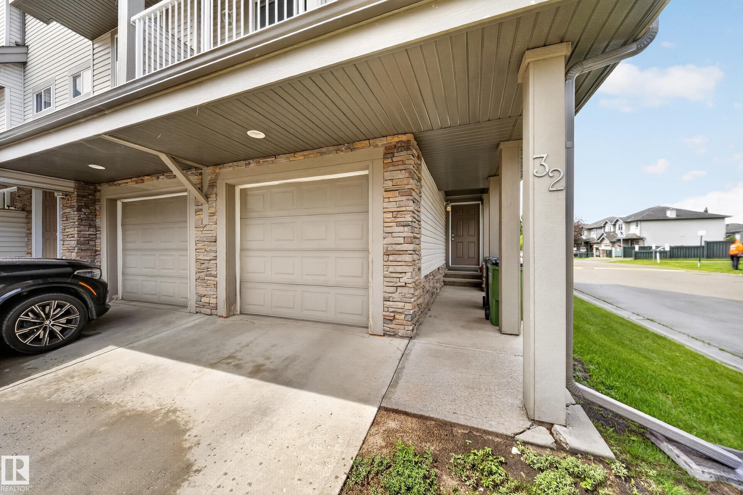 #32 12050 17 Av Sw, Edmonton, AB - Outdoor