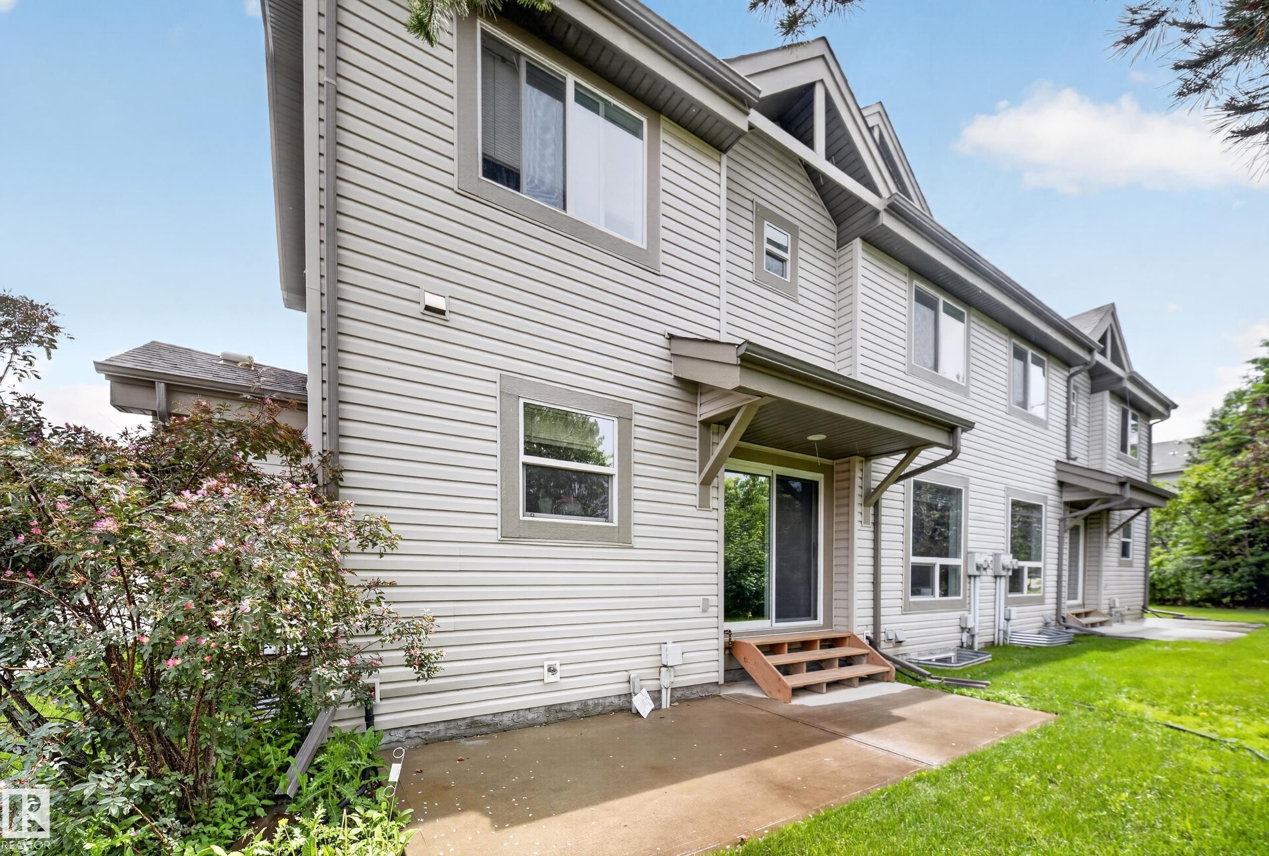 #32 12050 17 Av Sw, Edmonton, AB - Outdoor