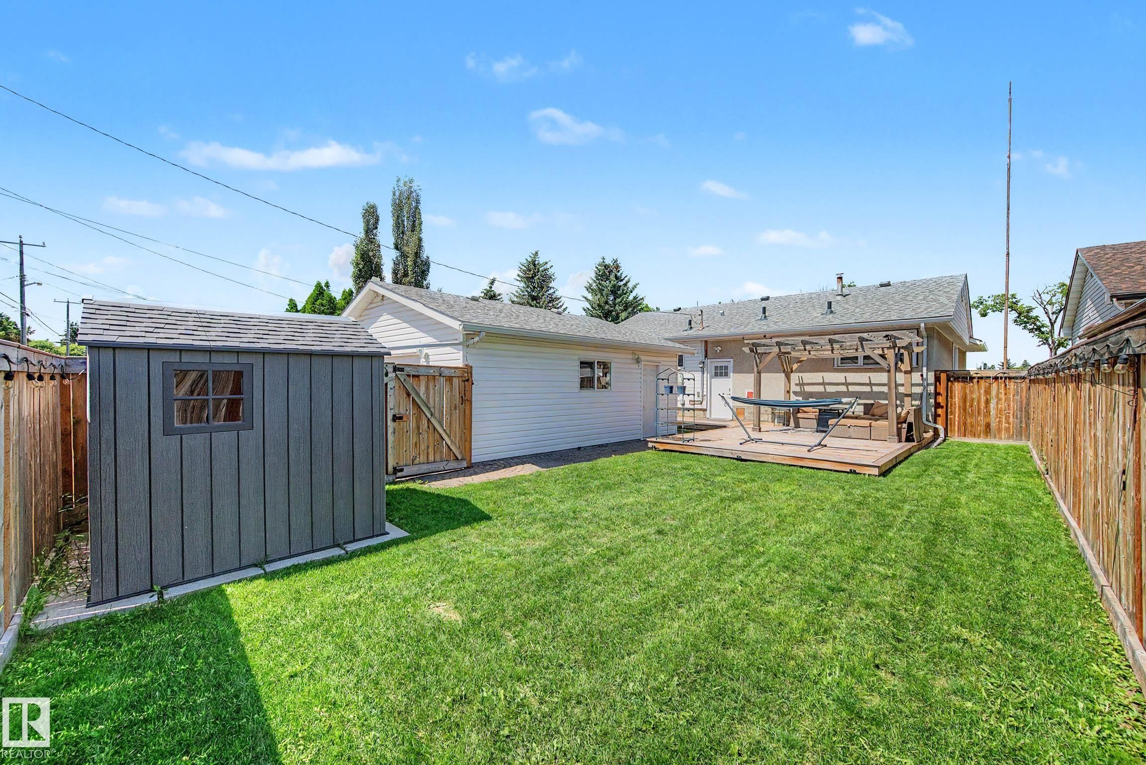 5407 106 Avenue Nw, Edmonton, AB - Outdoor