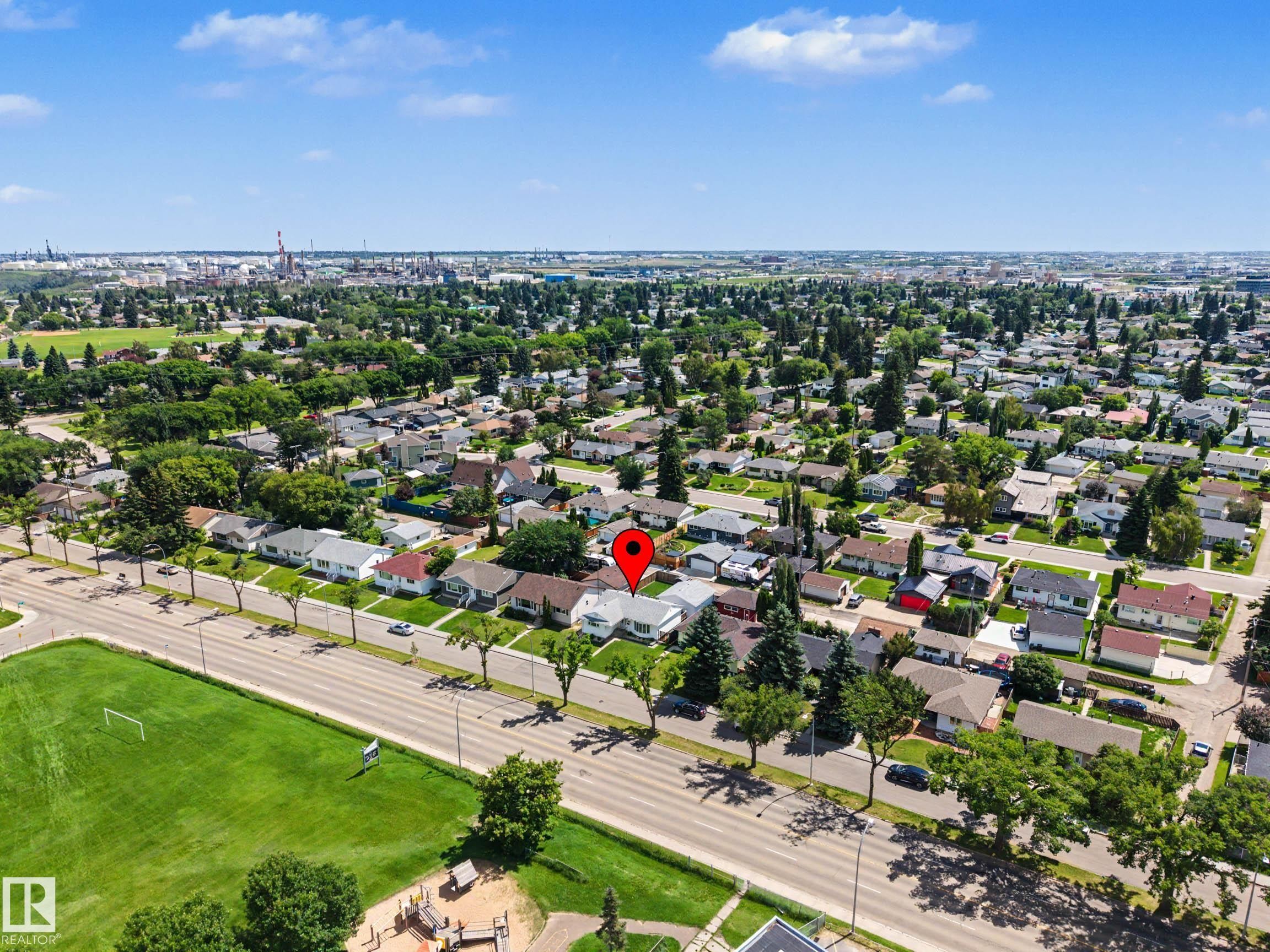 5407 106 Avenue Nw, Edmonton, AB - Outdoor With View