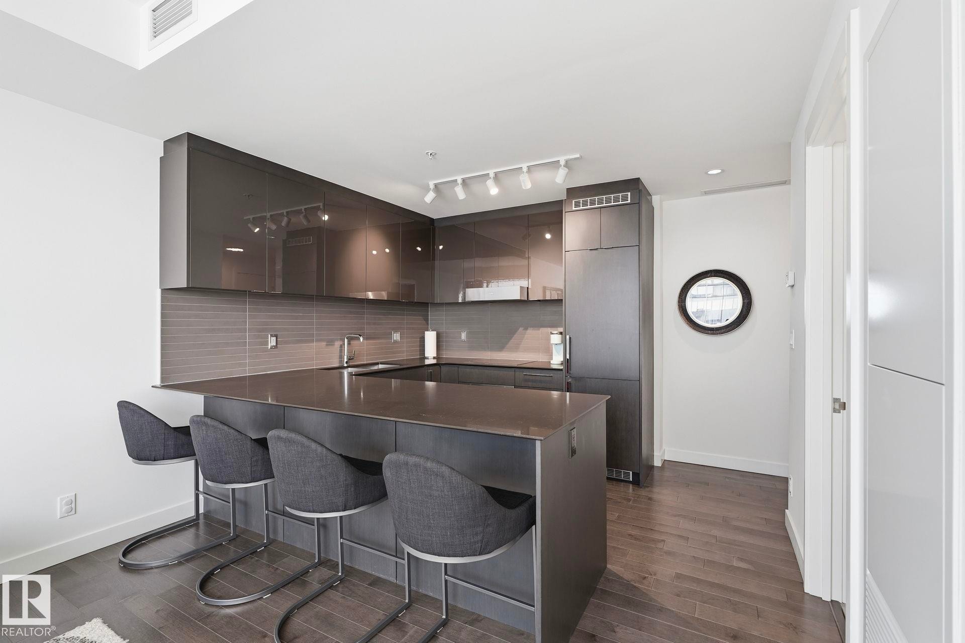 3308 10360 102 Street, Edmonton, AB