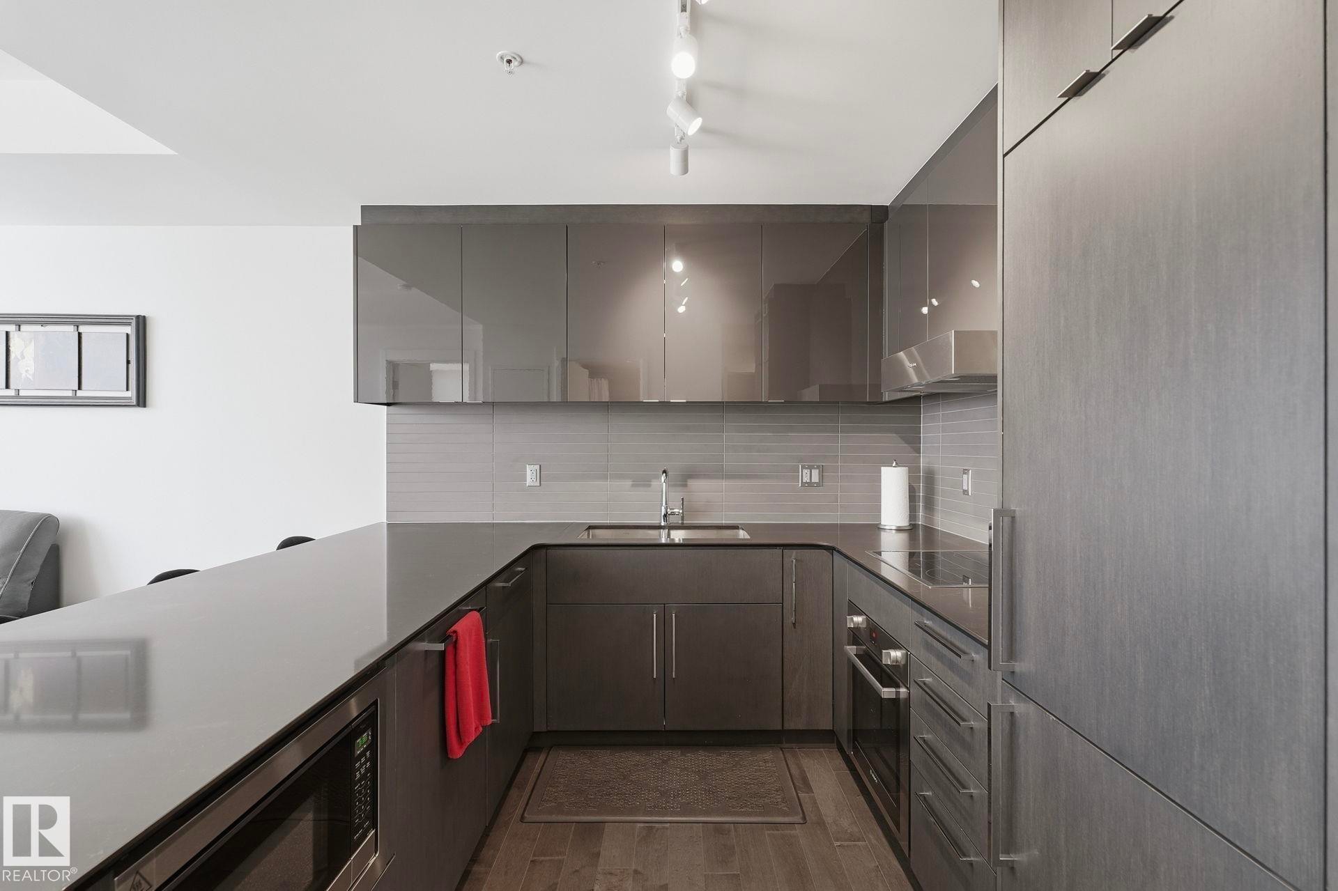 3308 10360 102 Street, Edmonton, AB