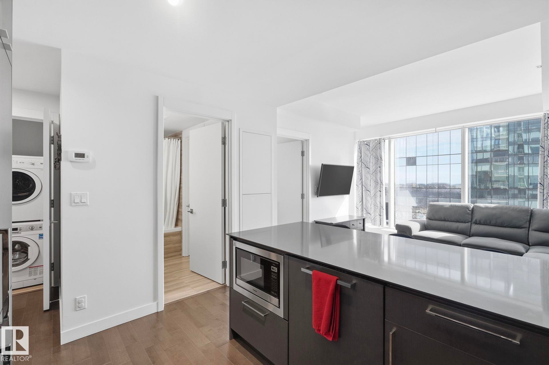 3308 10360 102 Street, Edmonton, AB