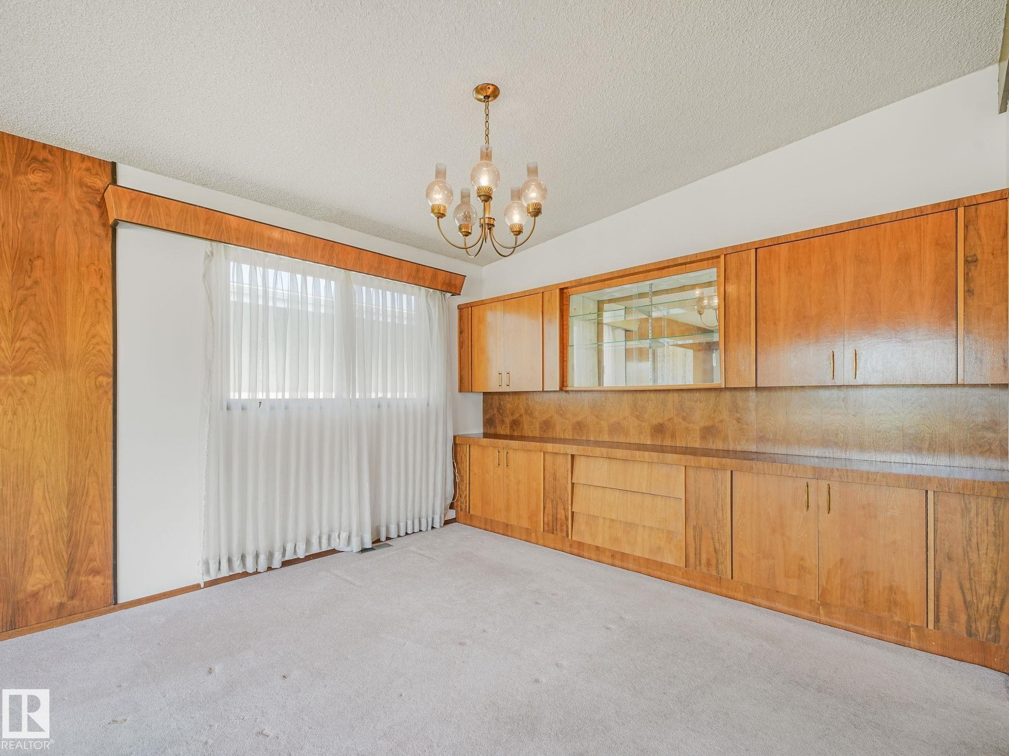 Empty room - 15011 72A Street, Edmonton, AB