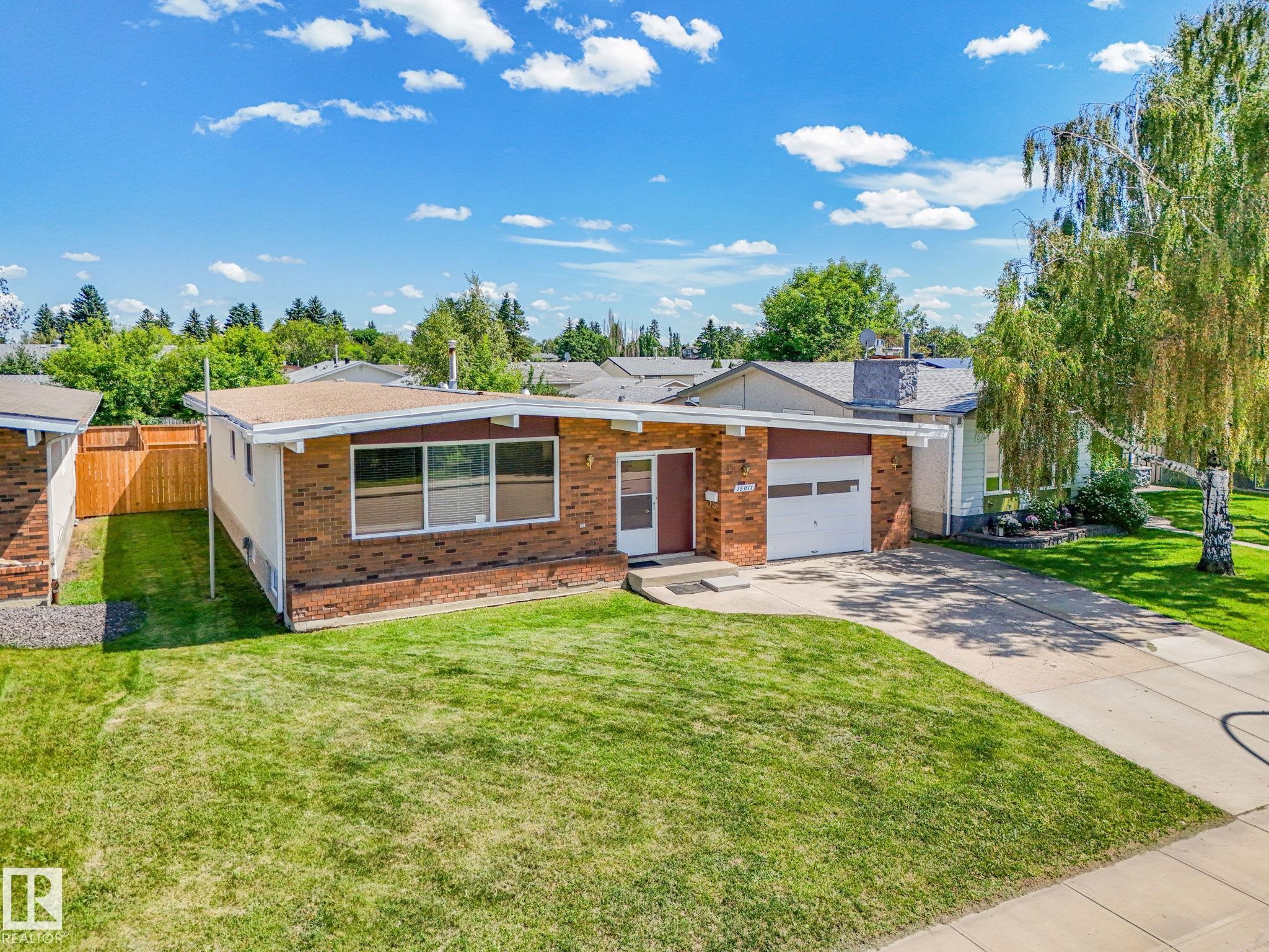 Front house - 15011 72A Street, Edmonton, AB