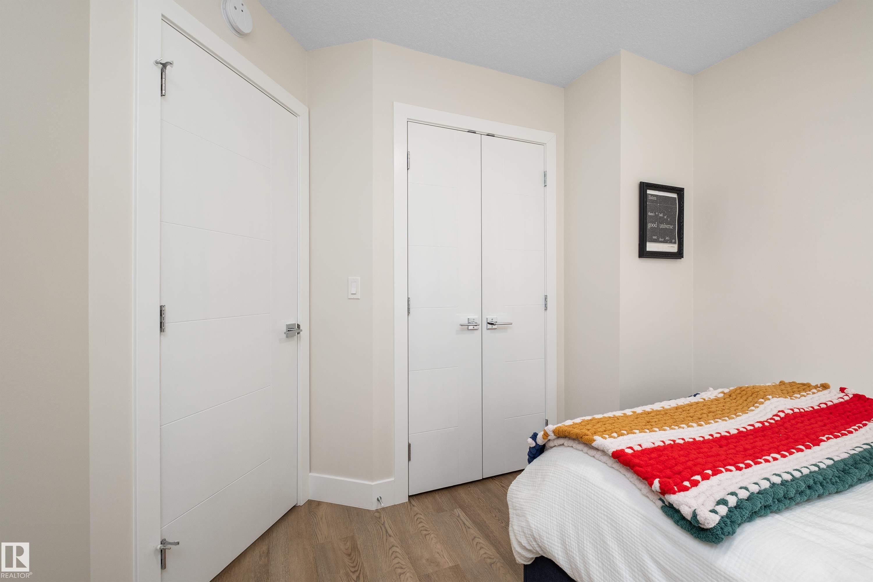 11013 75 Street Nw, Edmonton, AB - Indoor Photo Showing Bedroom