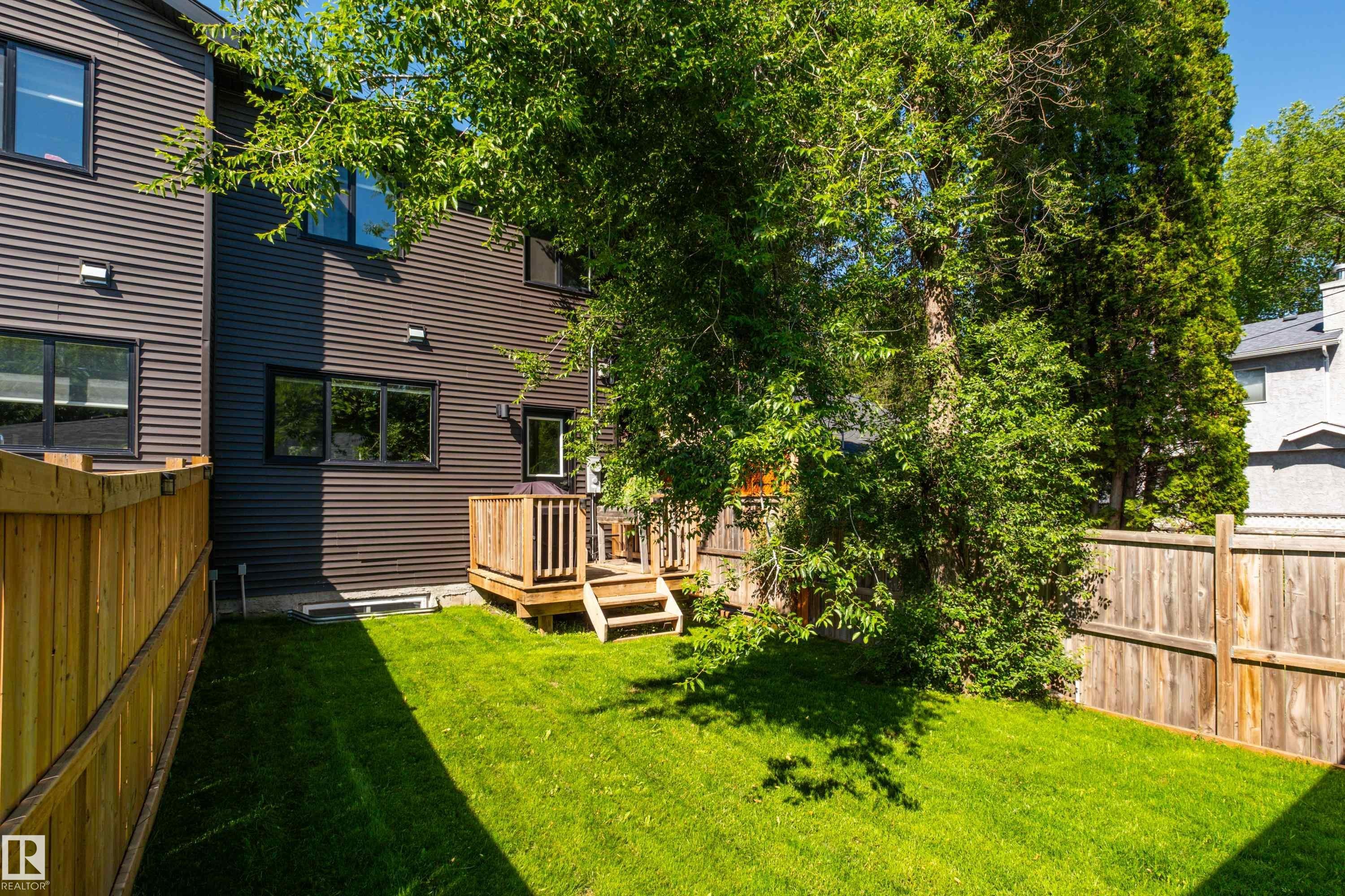 11013 75 Street Nw, Edmonton, AB - Outdoor
