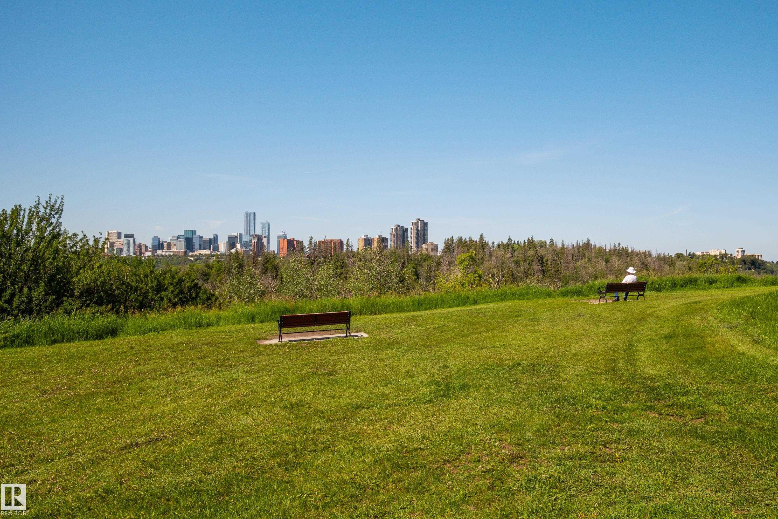 11013 75 Street Nw, Edmonton, AB - Outdoor With View