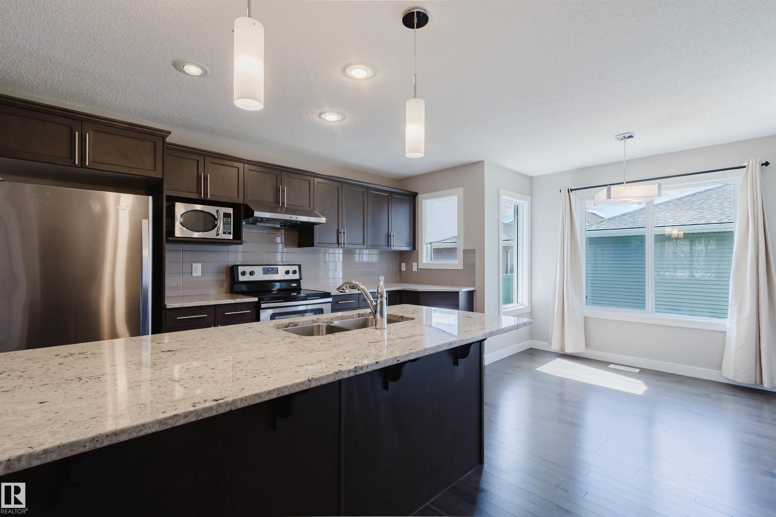 Kitchen - 2472 Glenridding Boulevard, Edmonton, AB
