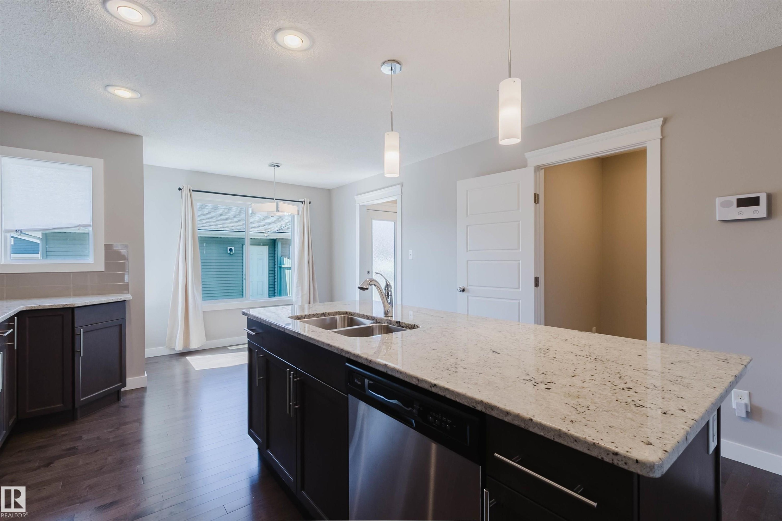 Kitchen - 2472 Glenridding Boulevard, Edmonton, AB