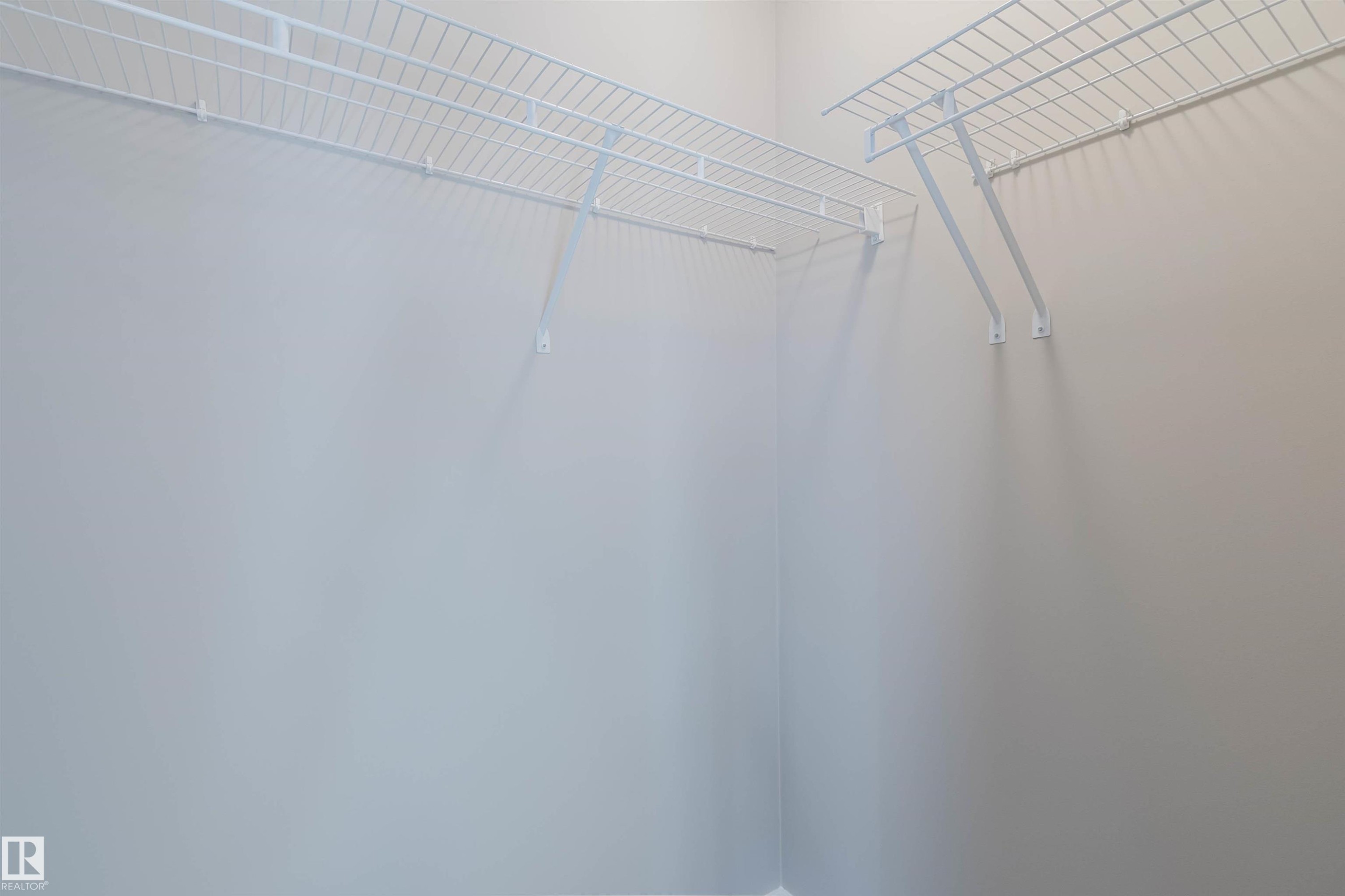Walk in closet - 2472 Glenridding Boulevard, Edmonton, AB