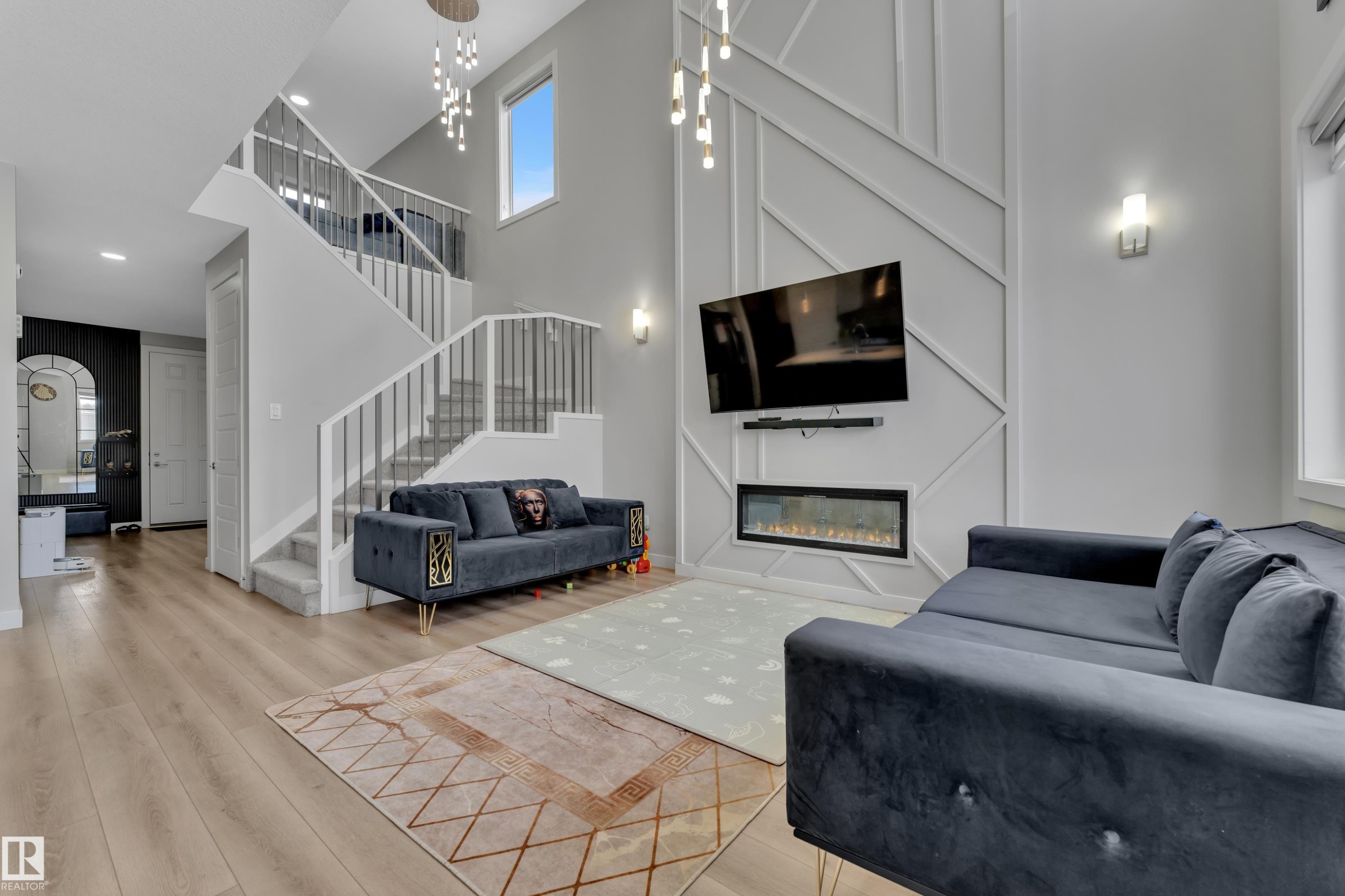 3003 4 Street Nw, Edmonton, AB - Indoor With Fireplace