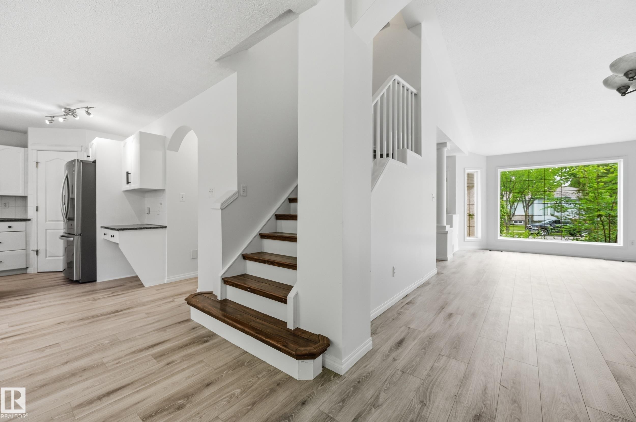 5 Emerson Place, St. Albert, AB - Indoor