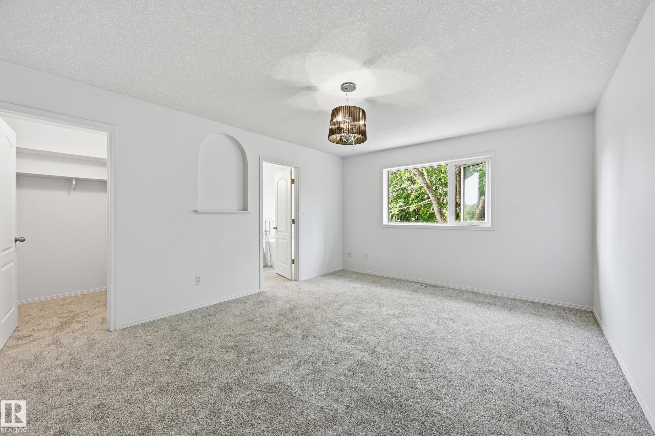 5 Emerson Place, St. Albert, AB - Indoor Photo Showing Other Room
